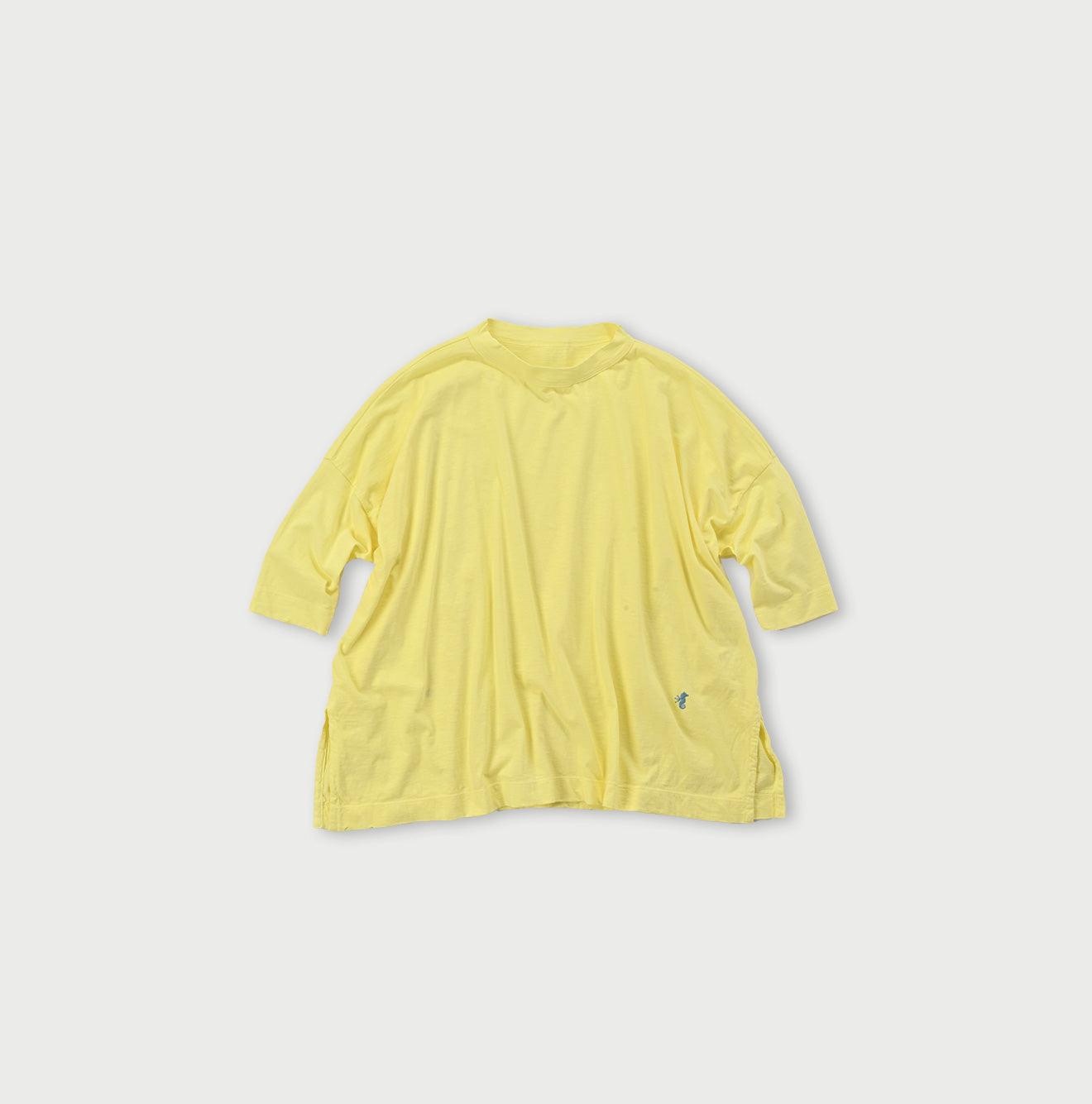 Big Slit 45 Colors T-shirt