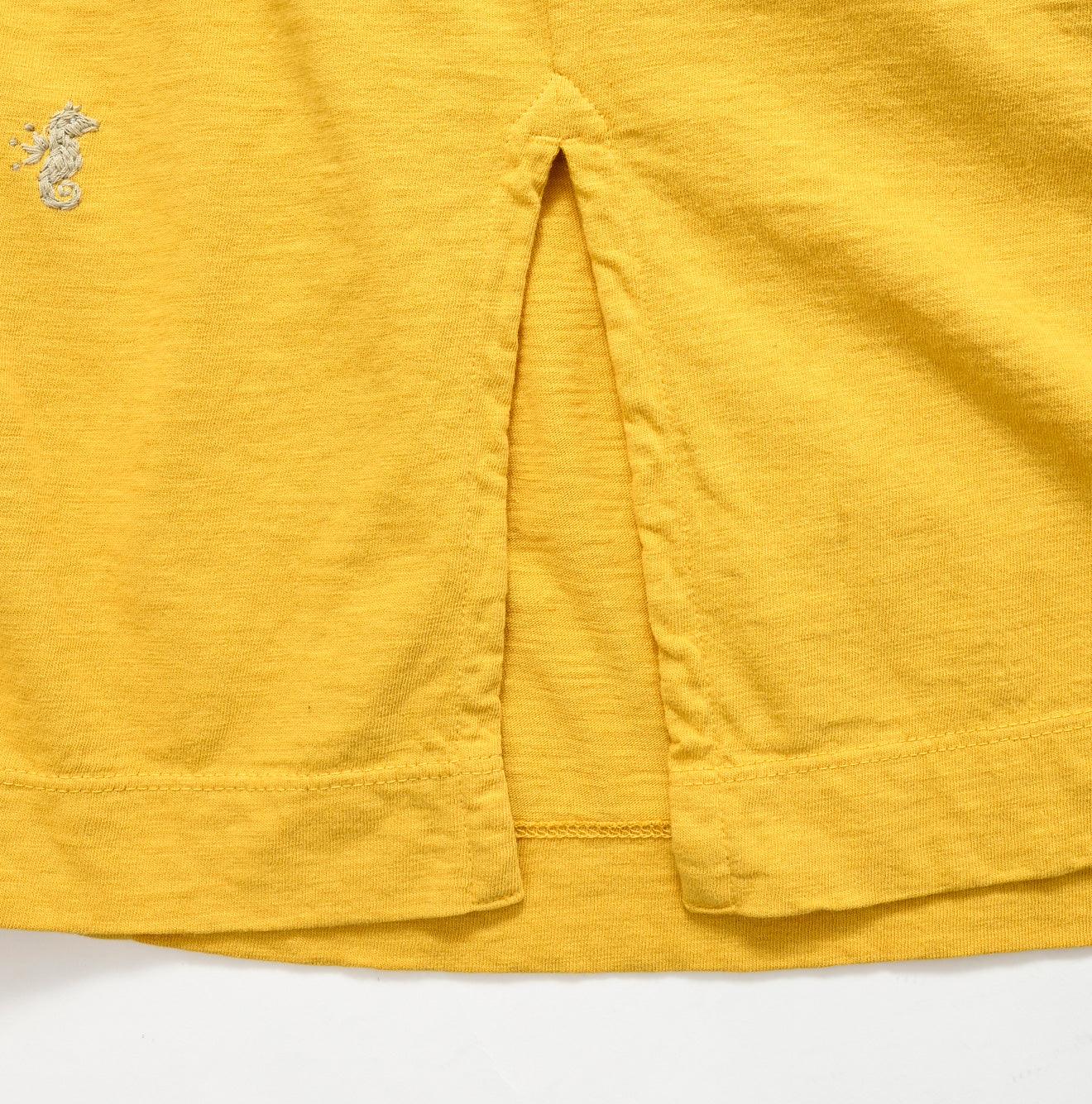 Big Slit 45 Colors T-shirt