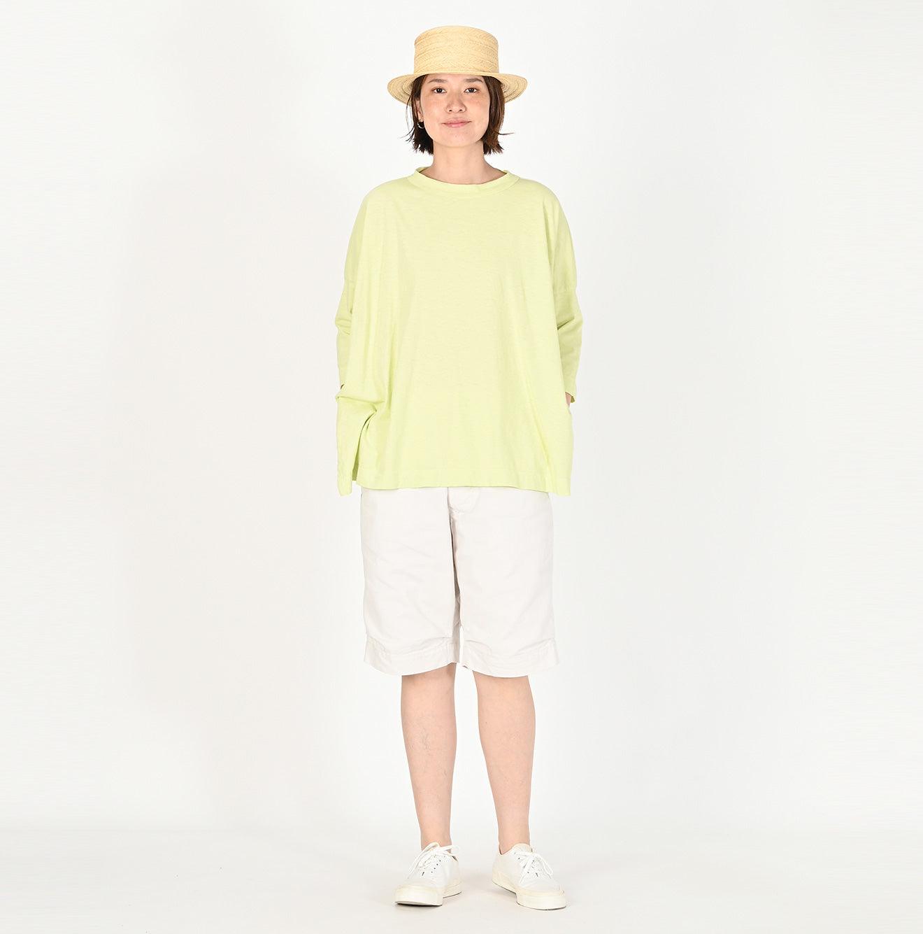 大开叉 45 色 T 恤