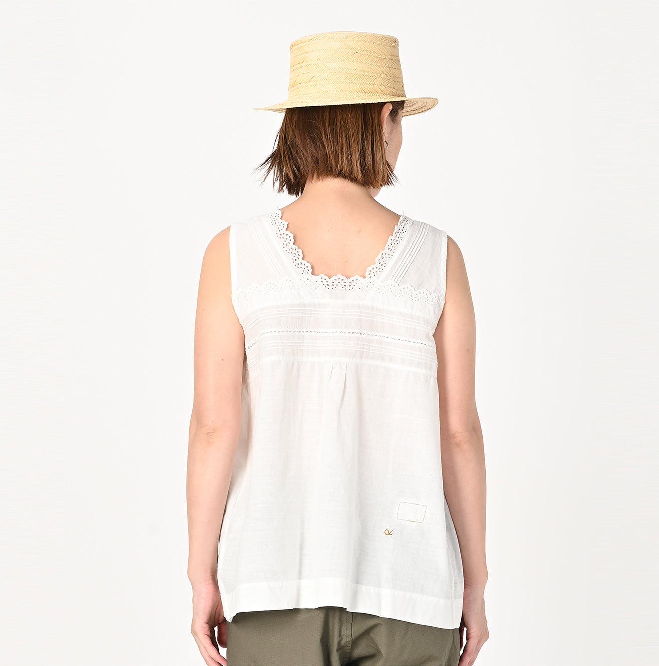 Khadi Lace de Sleeveless Top