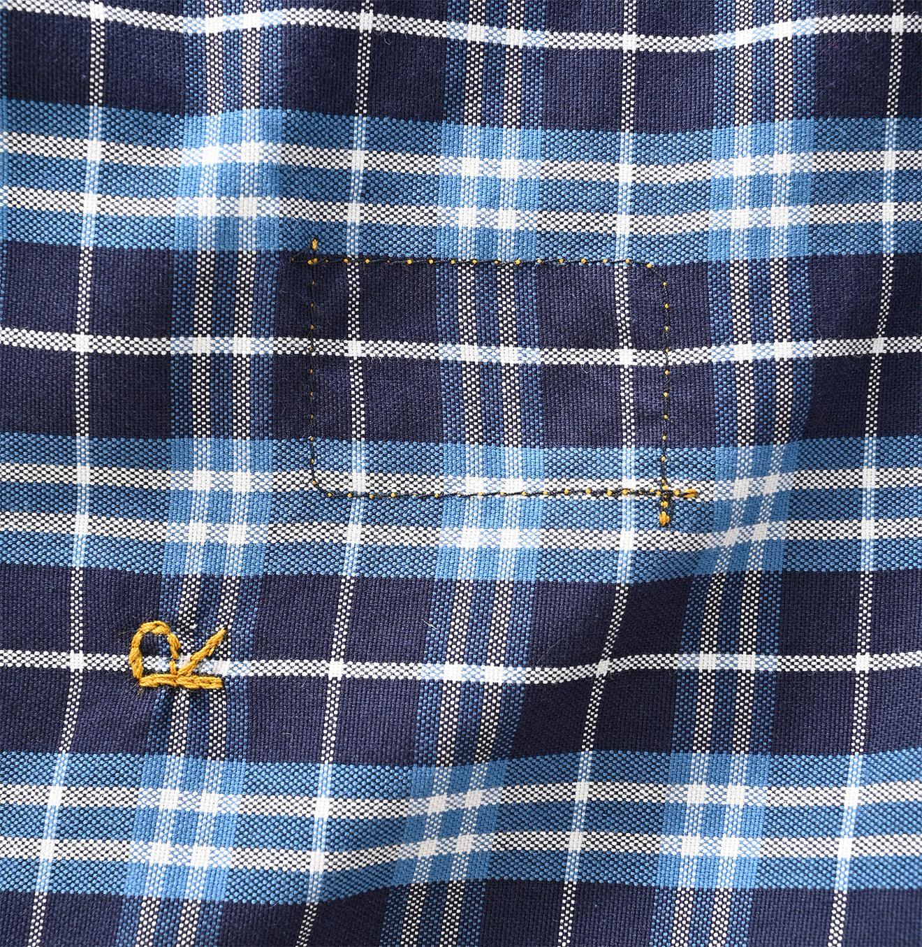 Light Oxford Cutworkd Pullover Shirt