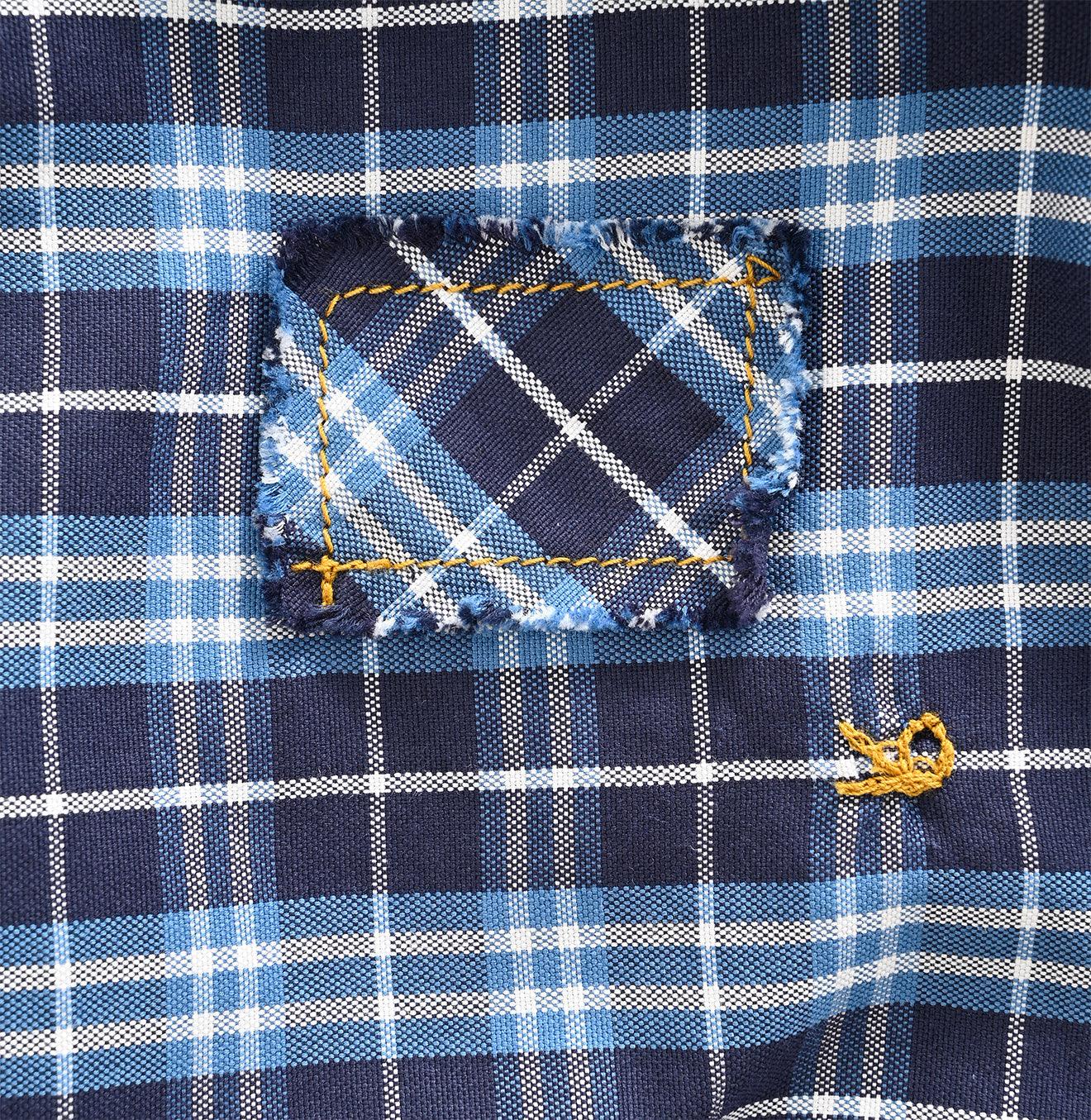 Light Oxford Cutworkd Pullover Shirt