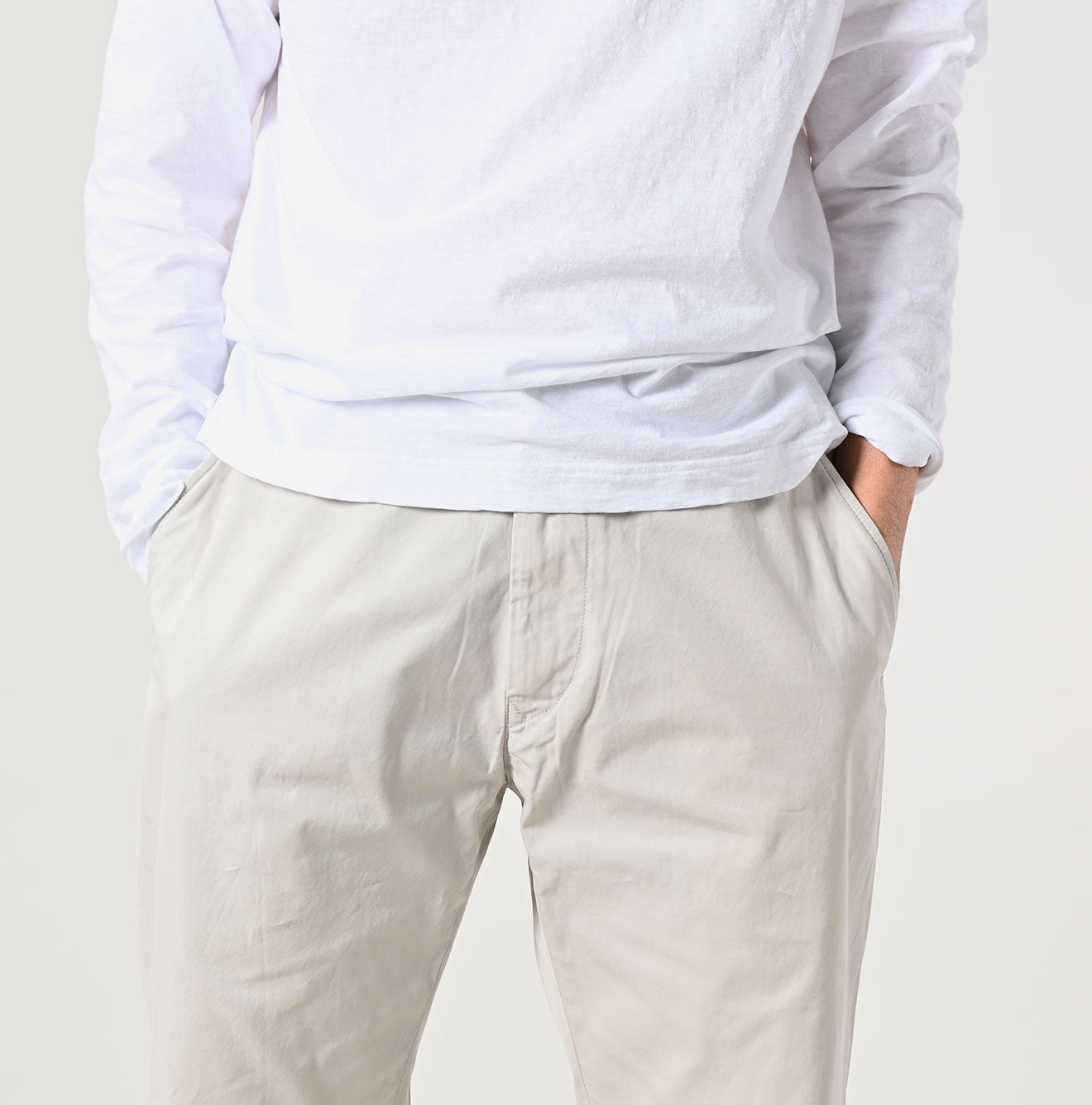 Light Gabardine Easy Slacks Men - 45R by 45rpm studio