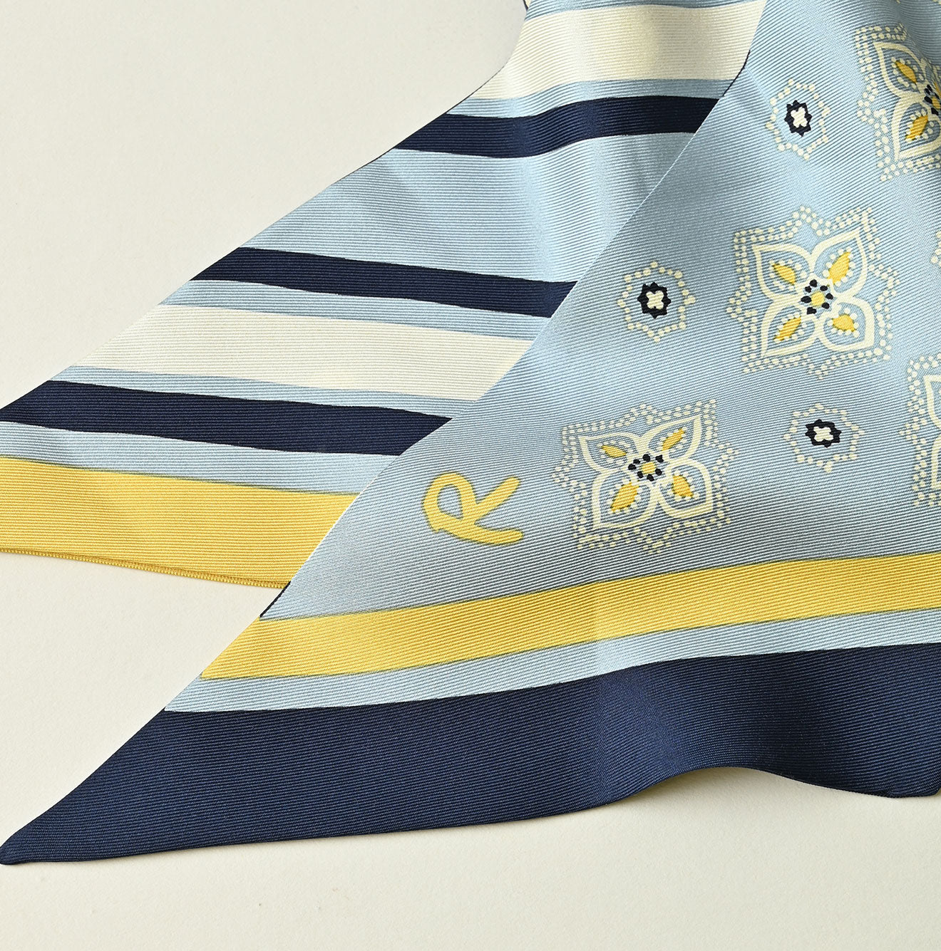 Silk Preppy Mix Kelp Scarf | 45R Official Online Store – 45R GLOBAL