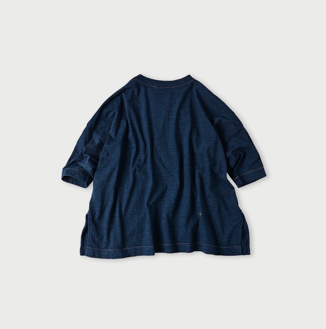 45R Indigo Big Slit T-shirt