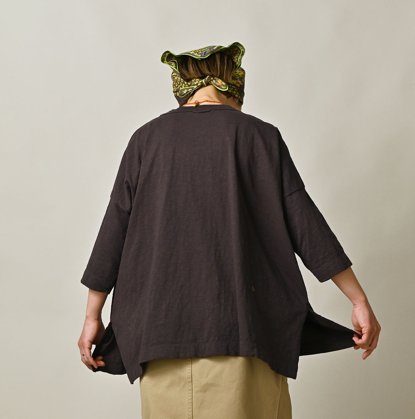 45R Big Slit T-shirt - Image 7
