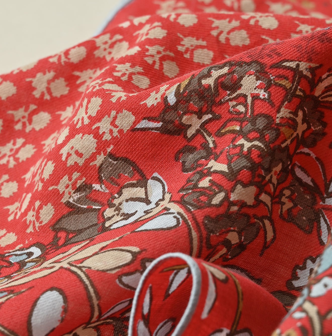 Supima Twill Patchwork Flower Bandana | 45R Official Online Store