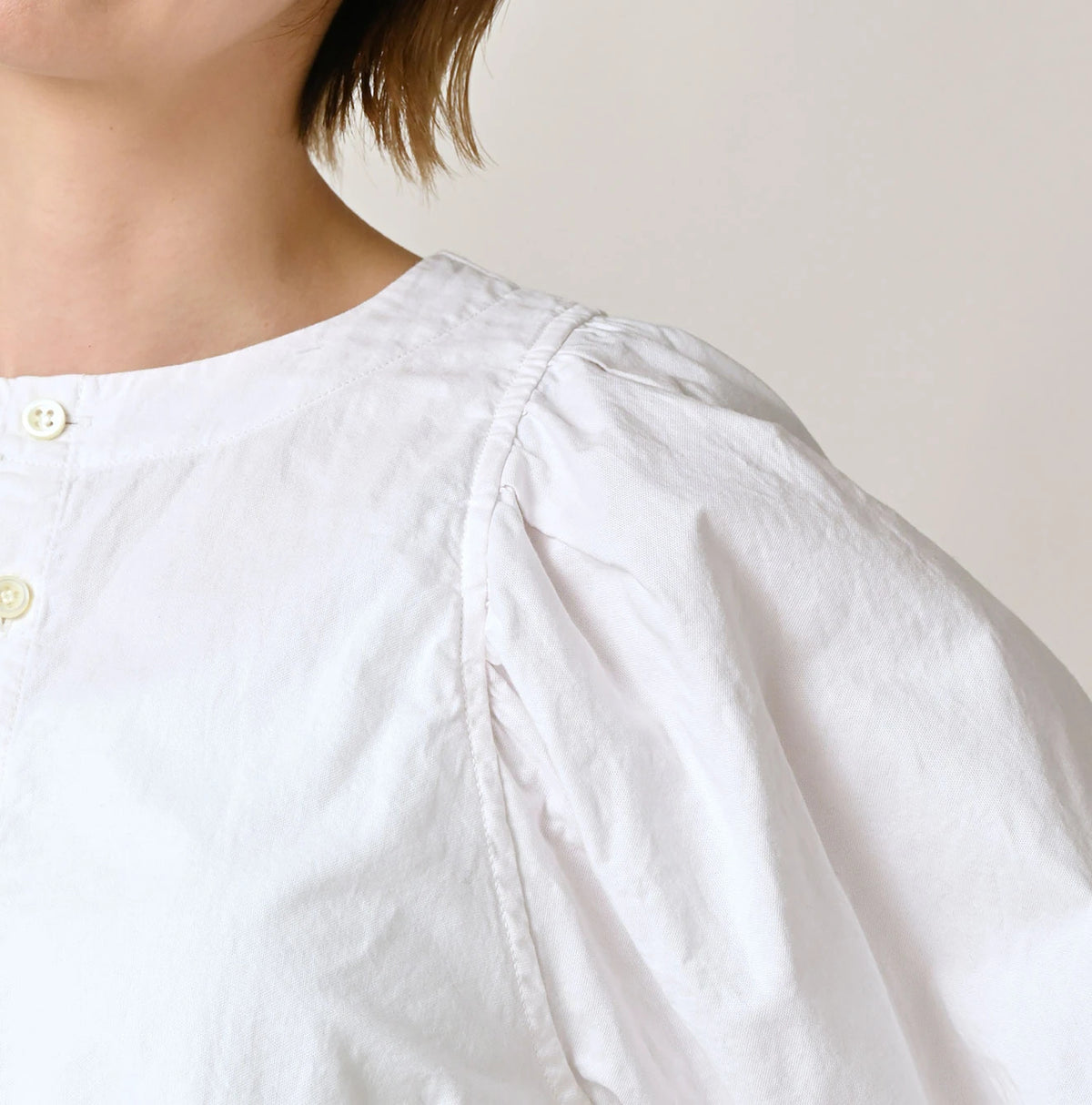 45R Puff Sleeve Blouse