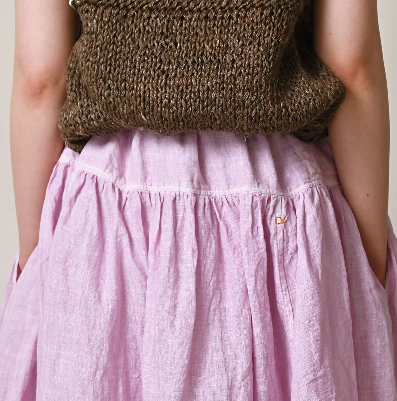 45R Linen Easy Gathered Skirt (Plant-Based Dye) - Image 10