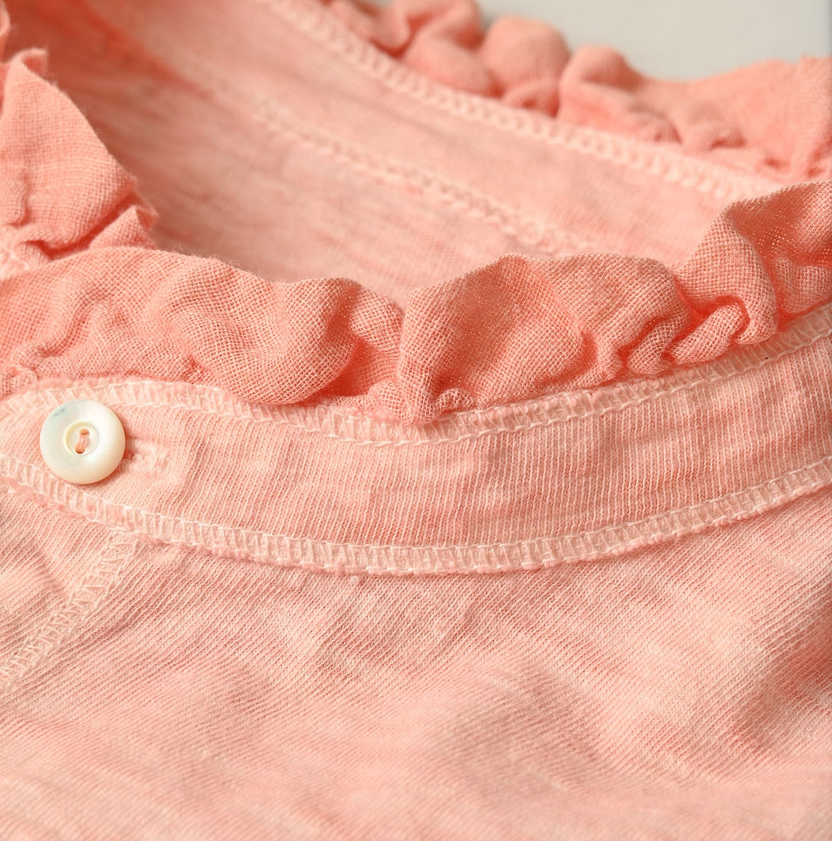 45R Frilled Square Henley (Botanical-dyed)