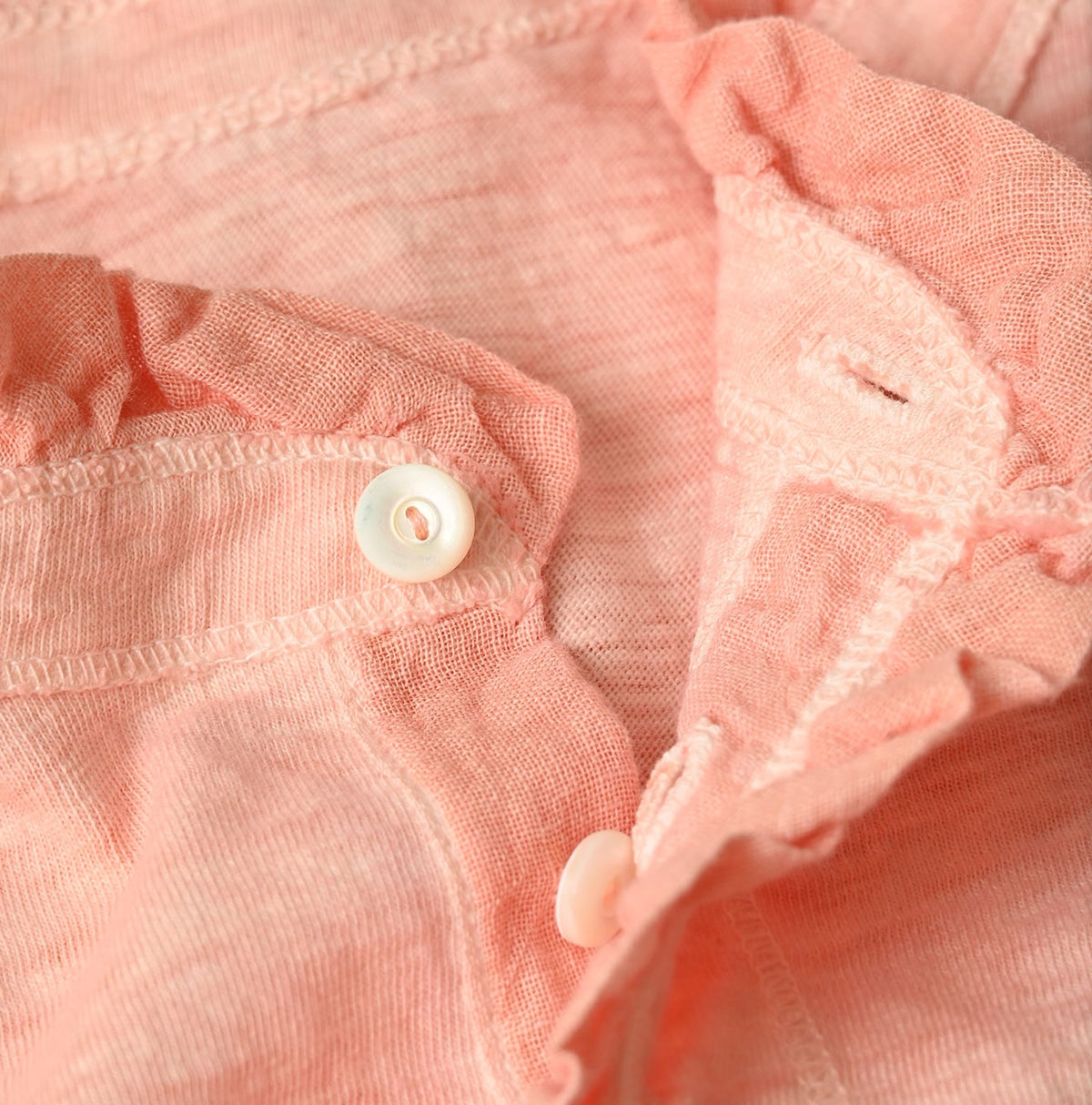 45R Frilled Square Henley (Botanical-dyed)