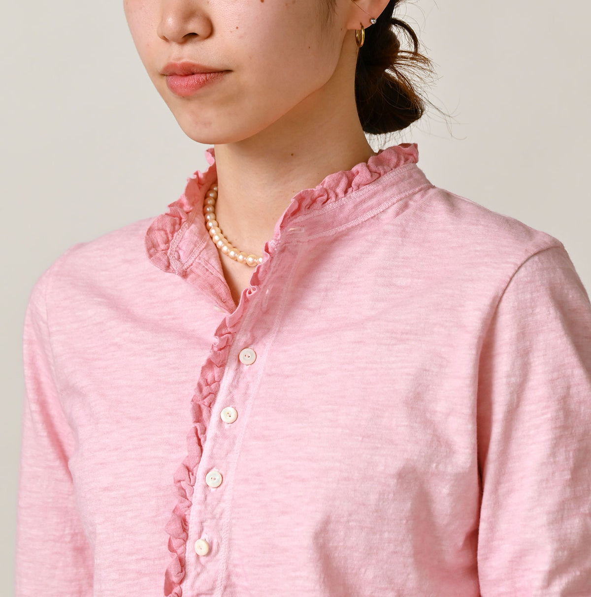 45R Frilled Square Henley (Botanical-dyed)