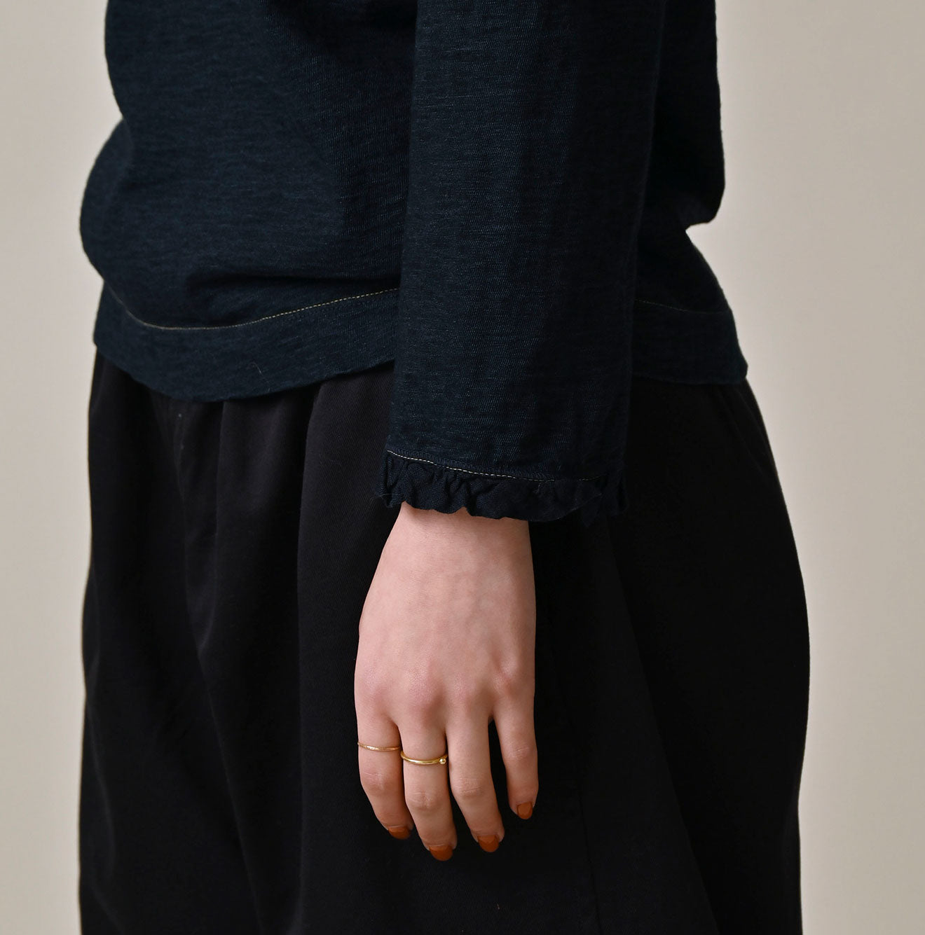 45R Indigo Frilled Square Henley - Image 10