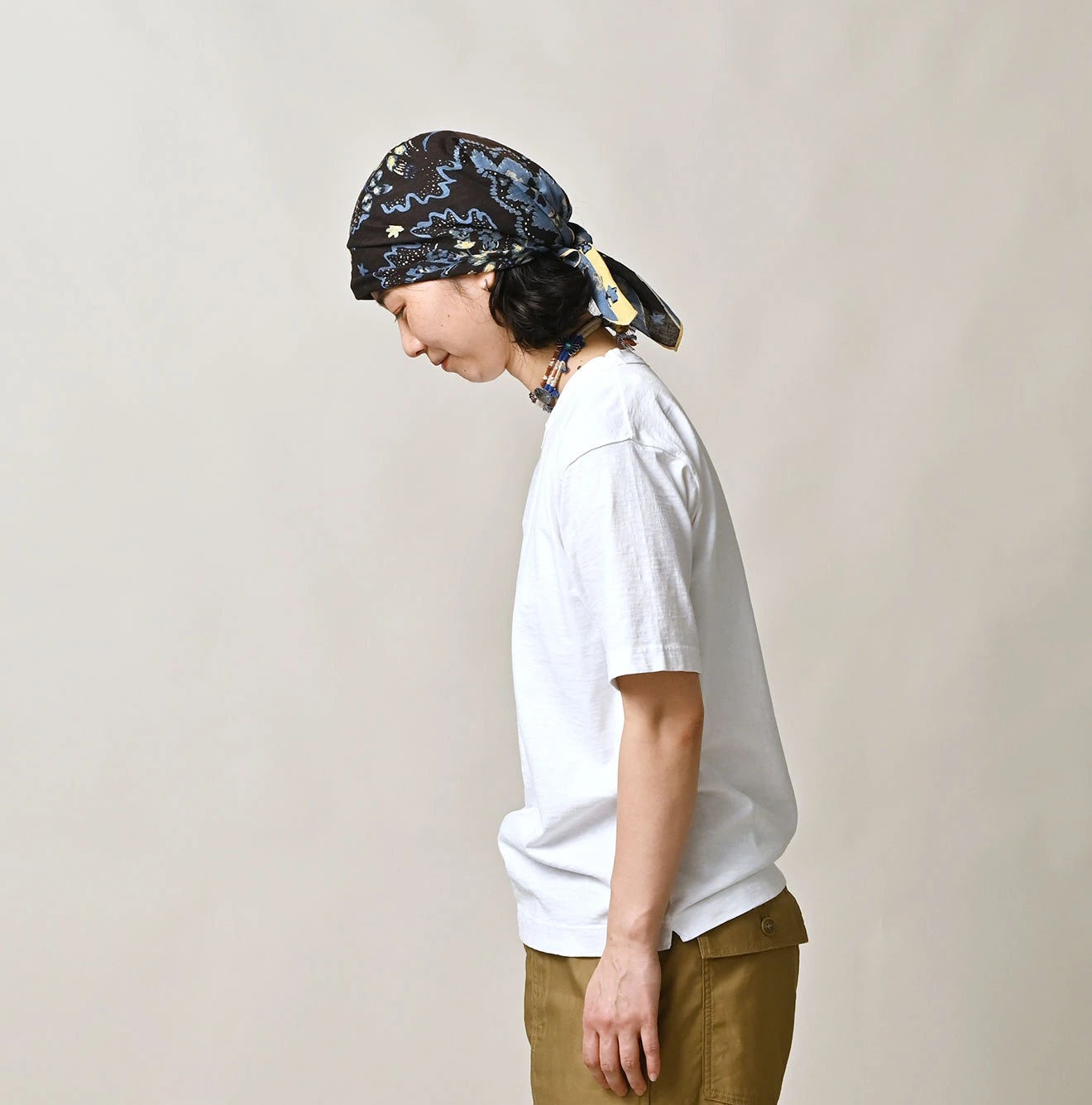V-Neck 908 T-shirt (White) | 45R Official Online Store – 45R GLOBAL