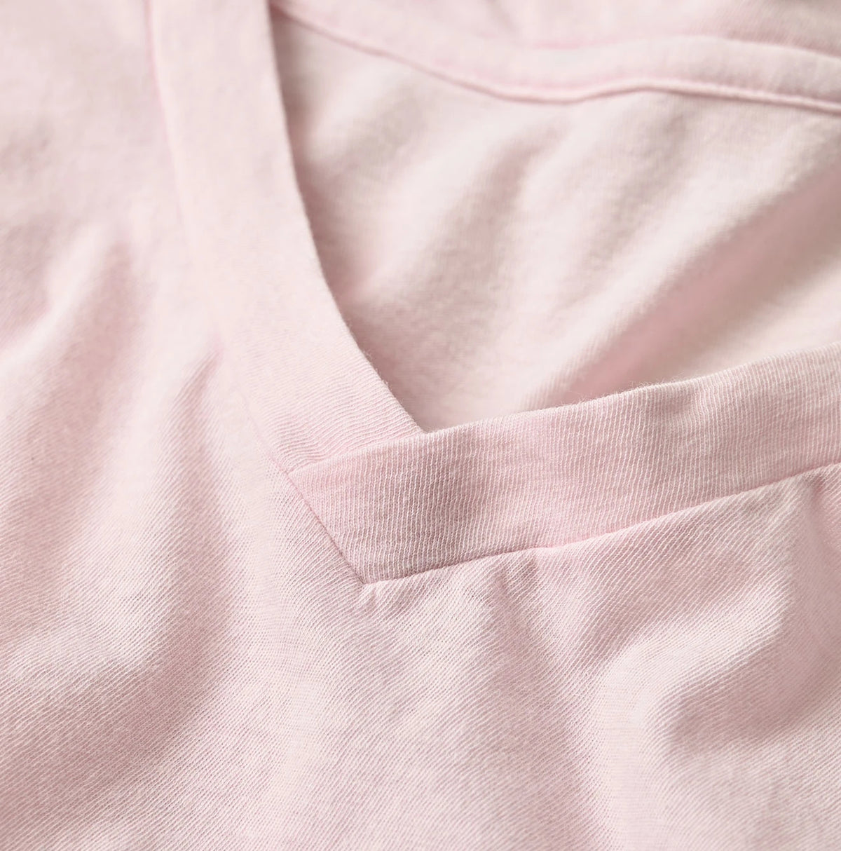 45R Tenjiku Chibi V-Neck T-shirt