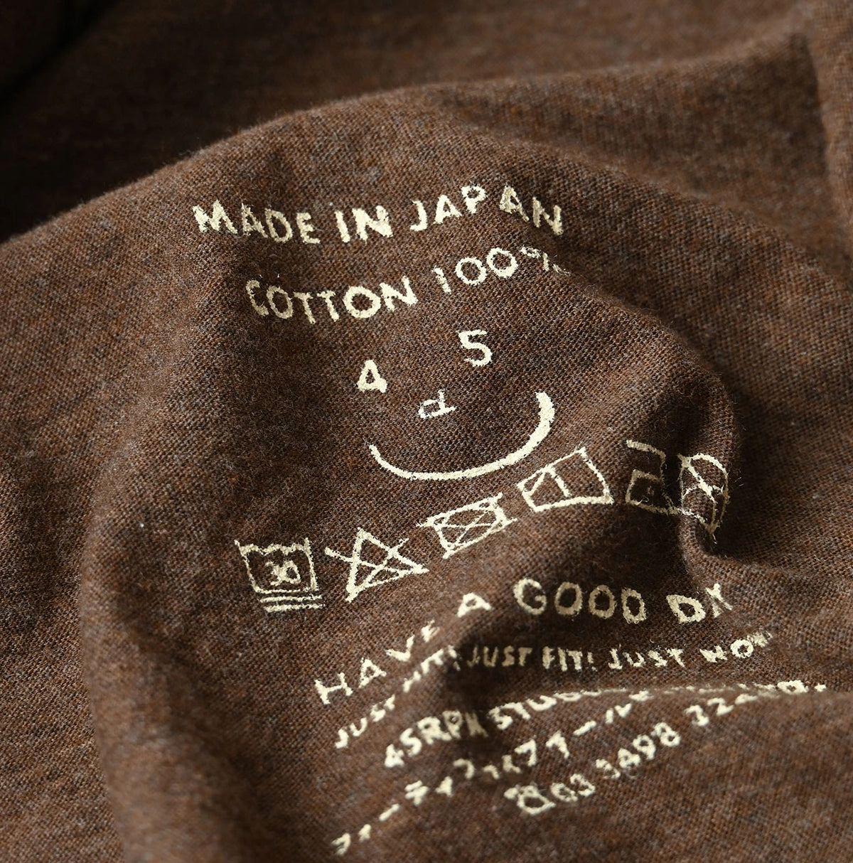 45R Tenjiku Chibi V-Neck T-shirt (Top-Dyed)