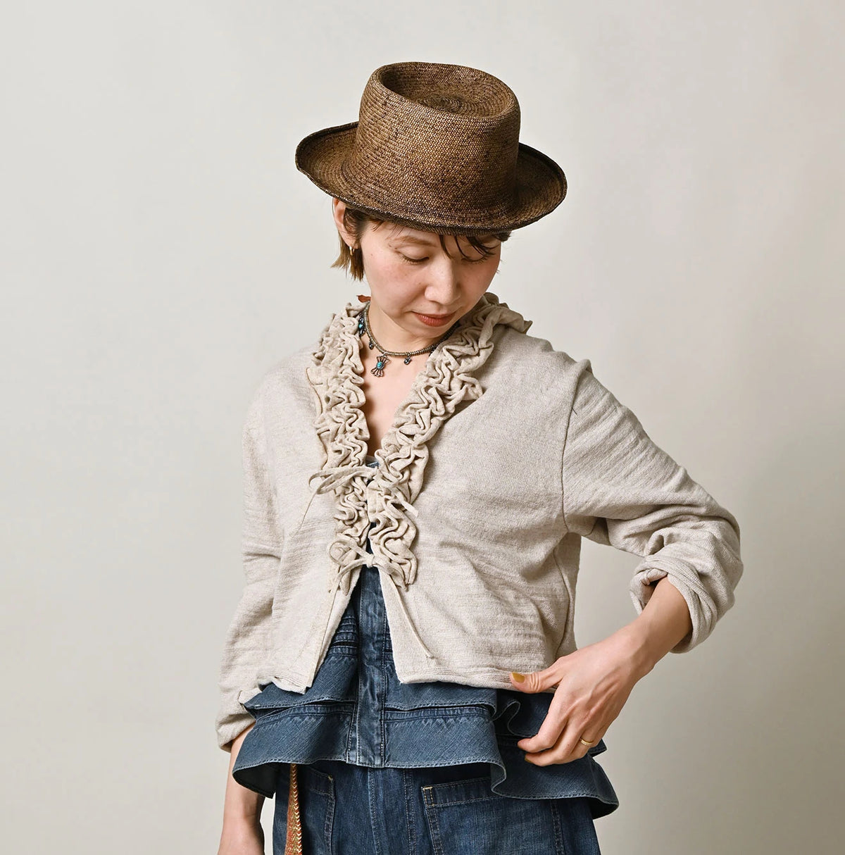 45R Dekoboko Knit-sewn Frilled Bolero