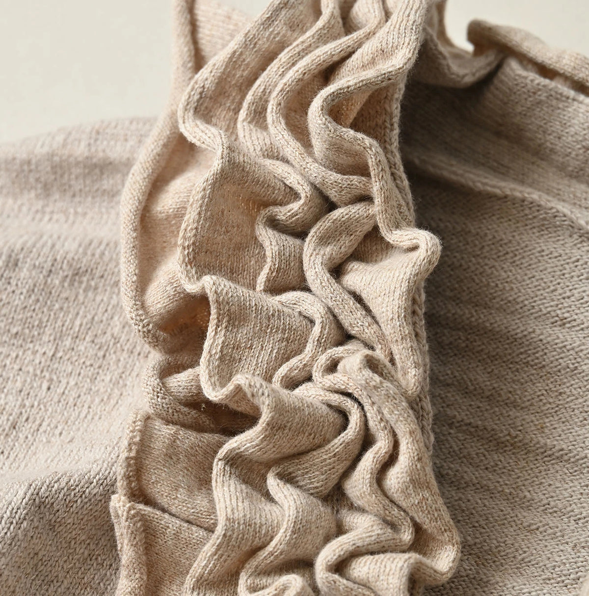 45R Dekoboko Knit-sewn Frilled Bolero