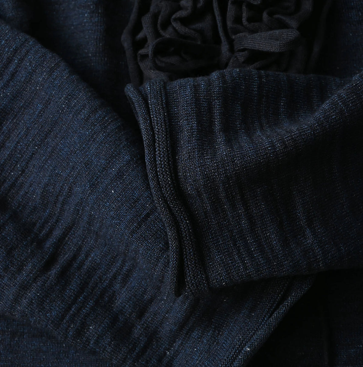 45R Indigo Dekoboko Knit-sewn Frilled Bolero