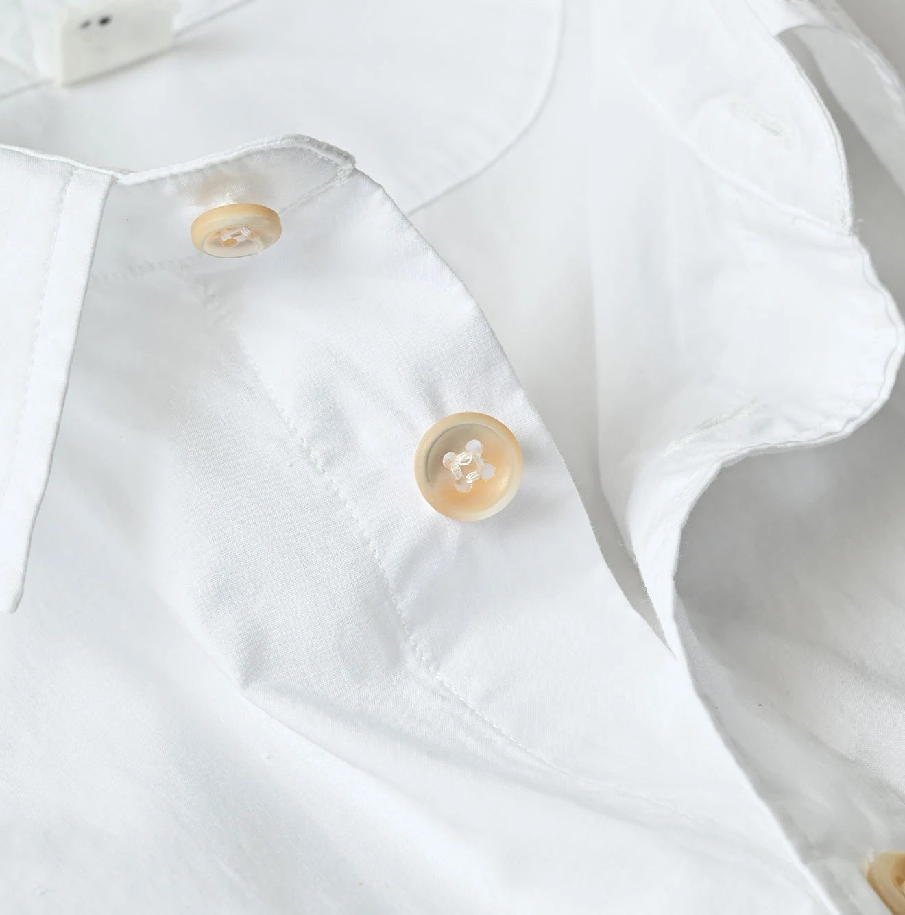 45R Batiste 908 Cruise Shirt (White) - Image 17