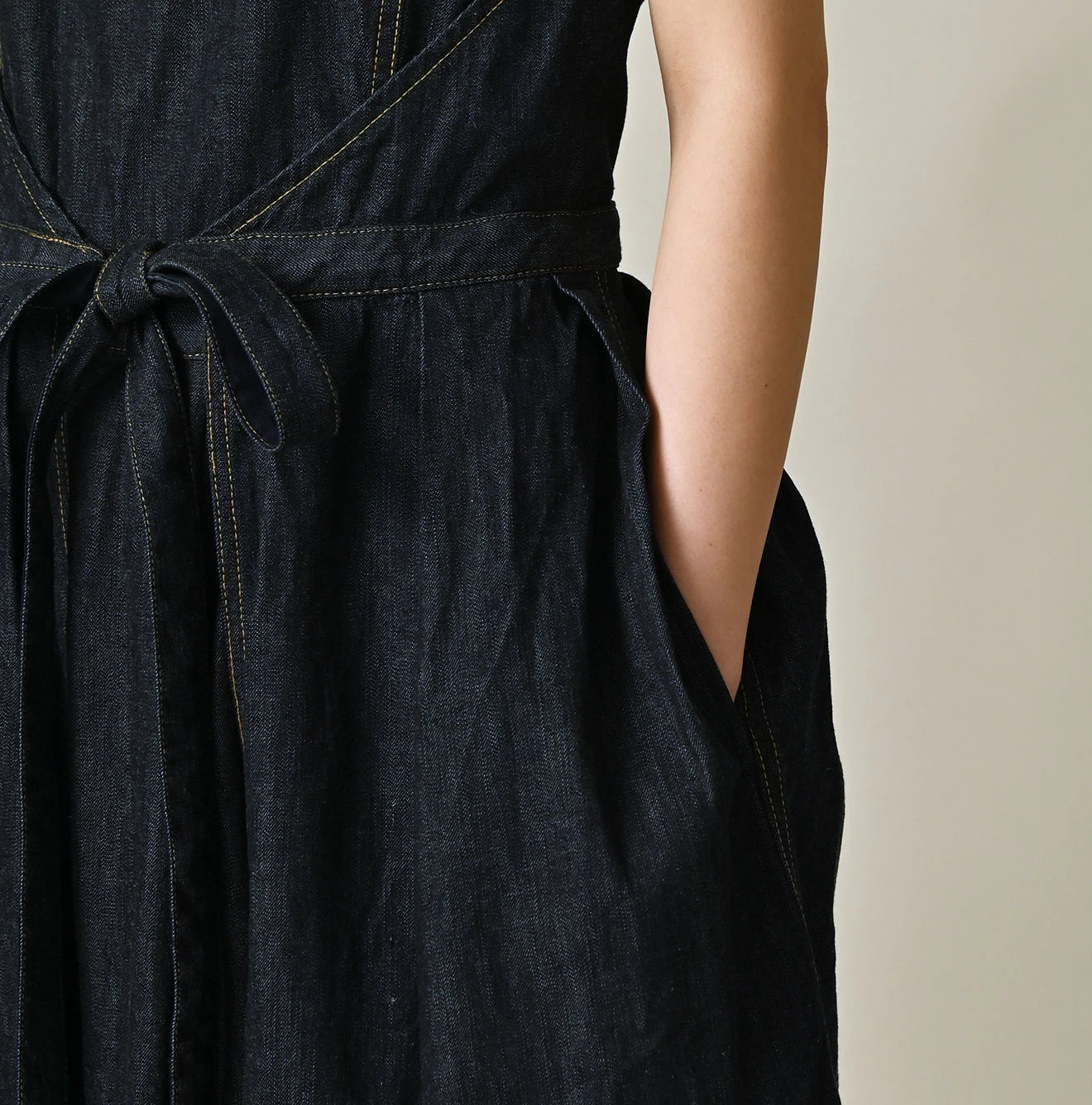 45R Mugihiko Denim Wrap Dress Nou - Image 7