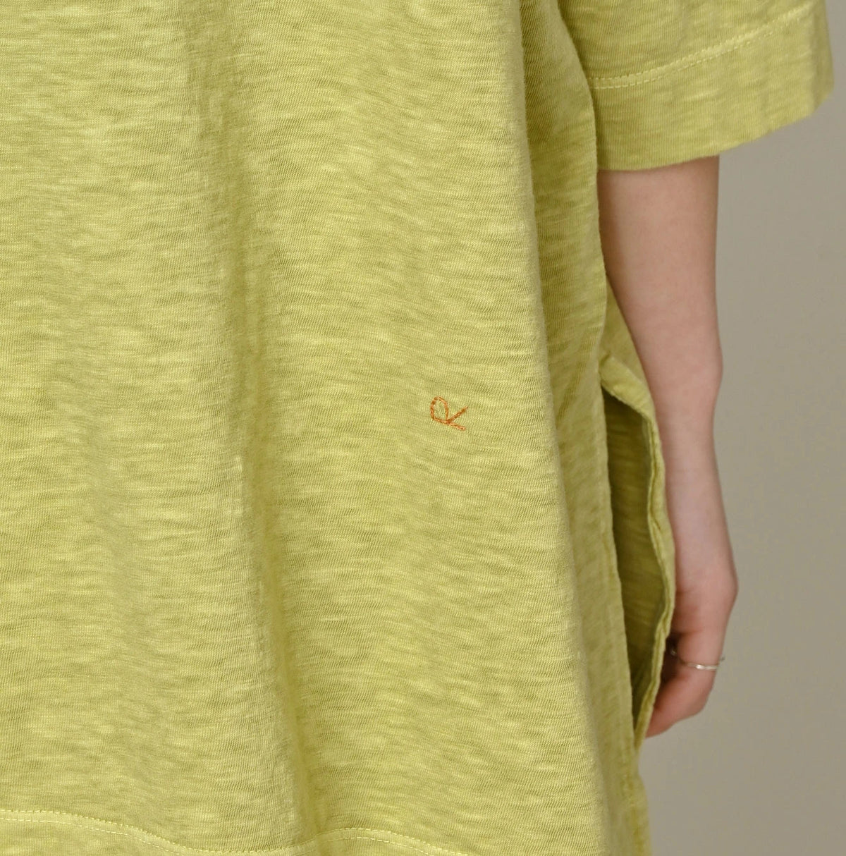 45R Big Slit T-shirt (Plant-Based Dye)