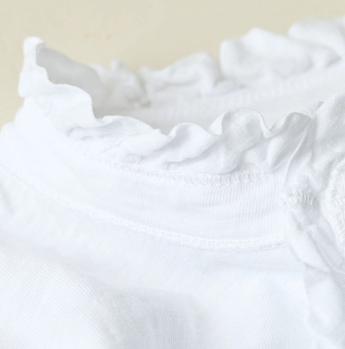 45R Frilled Square Cardigan (White)