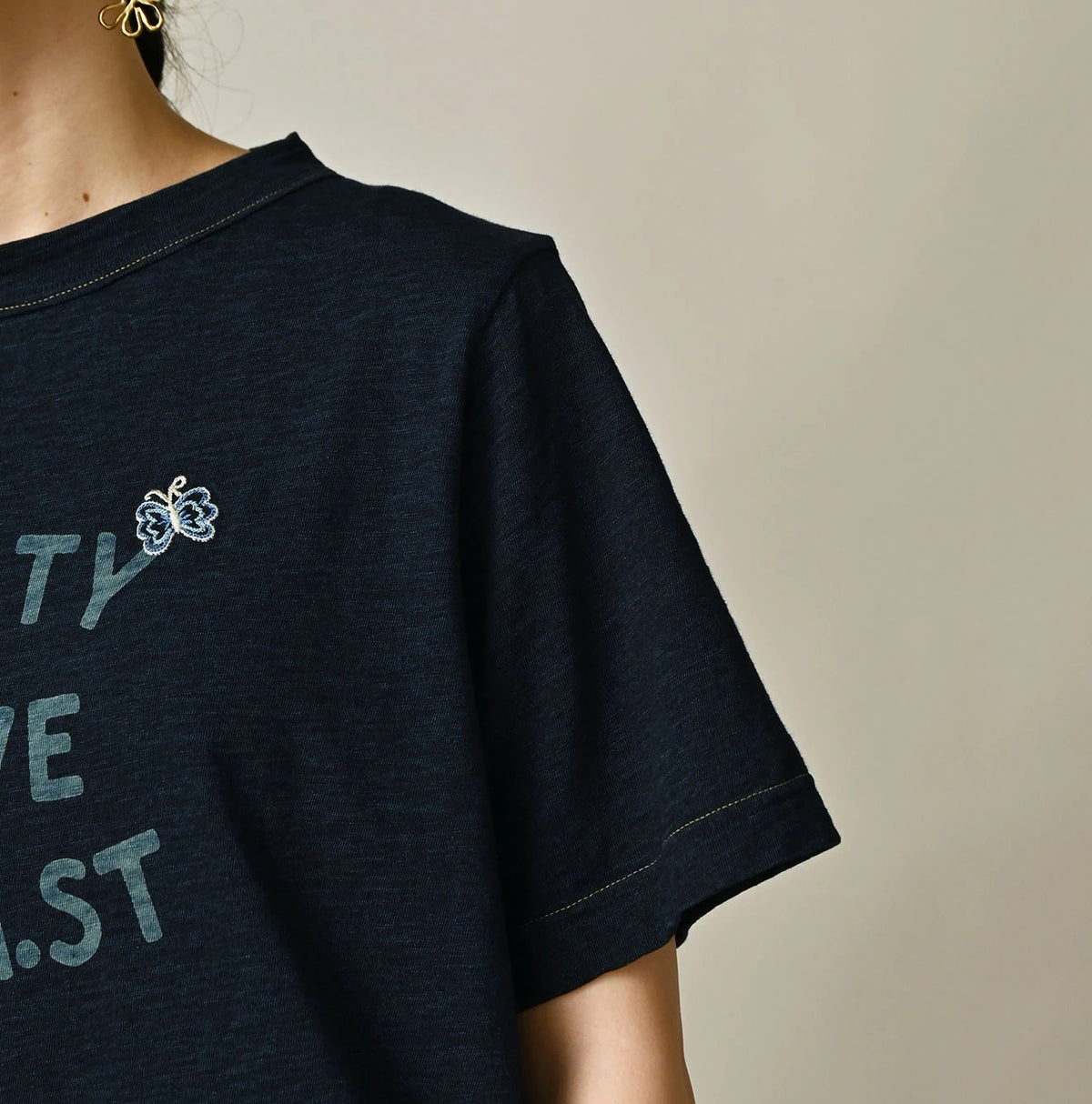 45R Indigo Swallowtail Butterfly Embroidery 908 T-shirt