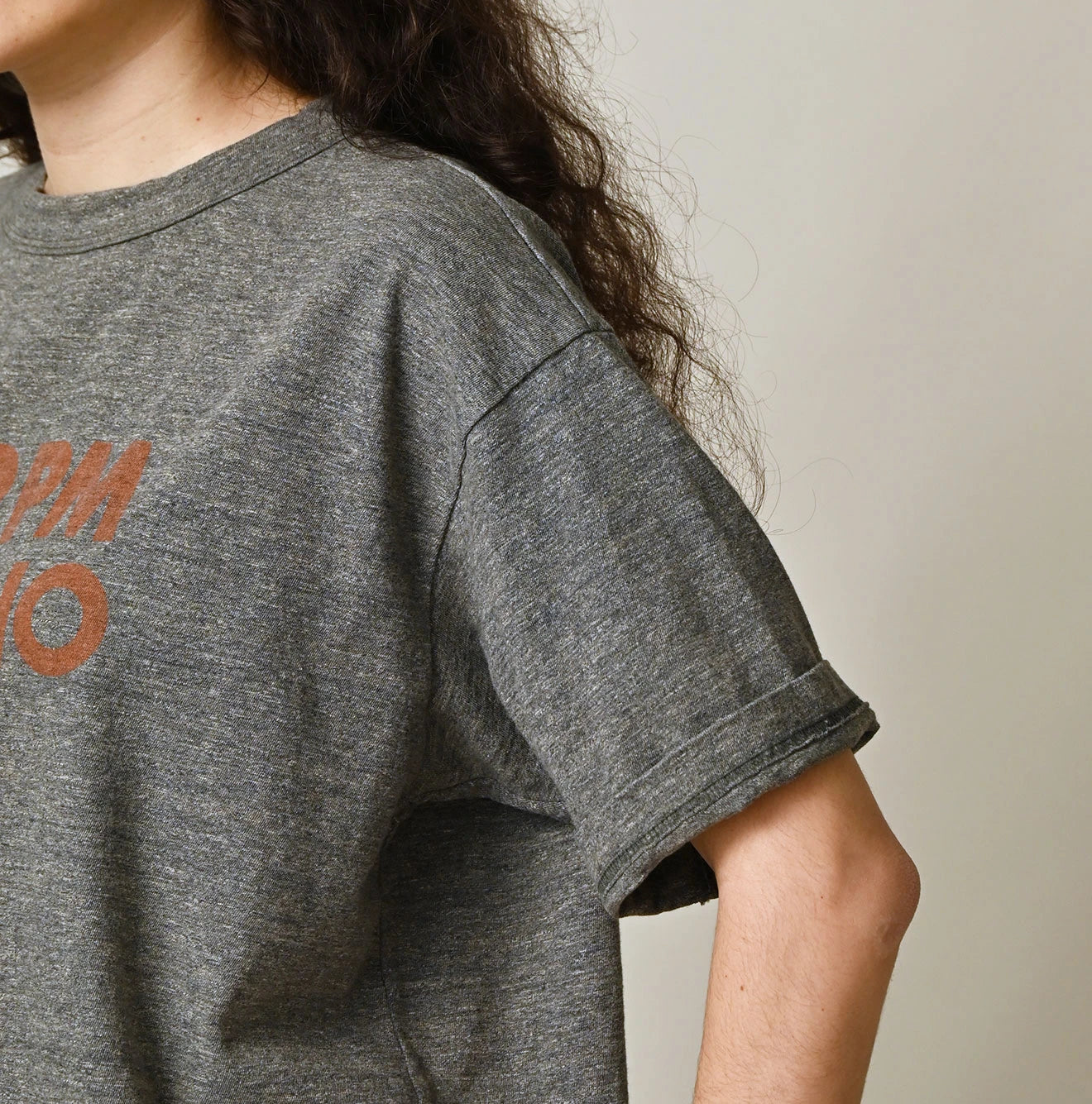 45R Bold Logo 908 Ocean T-shirt (Top-Dyed) - Image 12