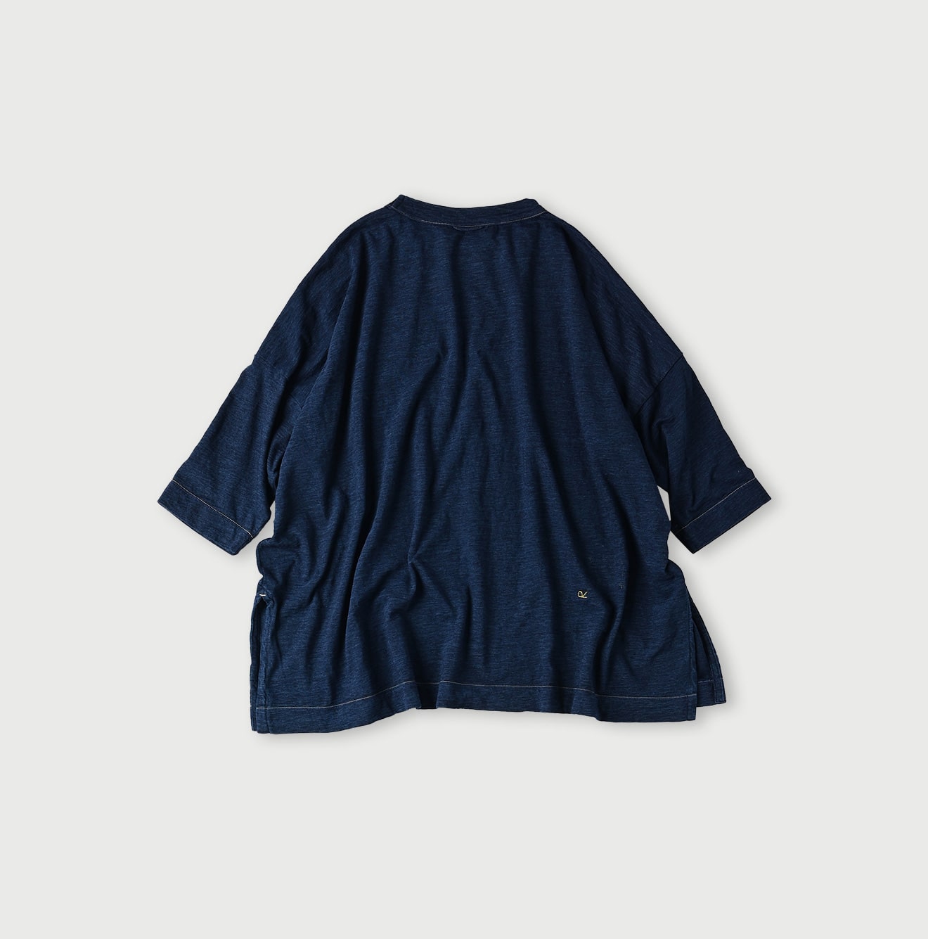 45R Indigo Big Slit T-shirt