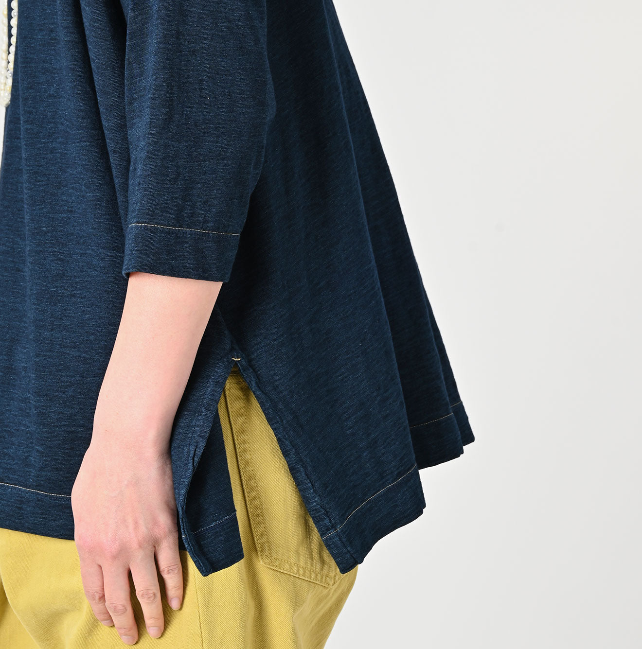 45R Indigo Big Slit T-shirt