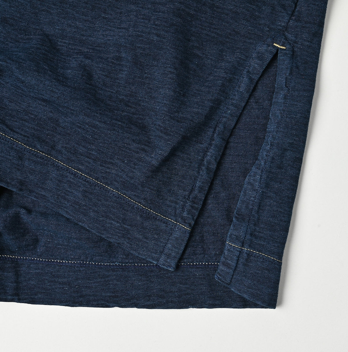 45R Indigo Best in Bloom Big Slit T-shirt