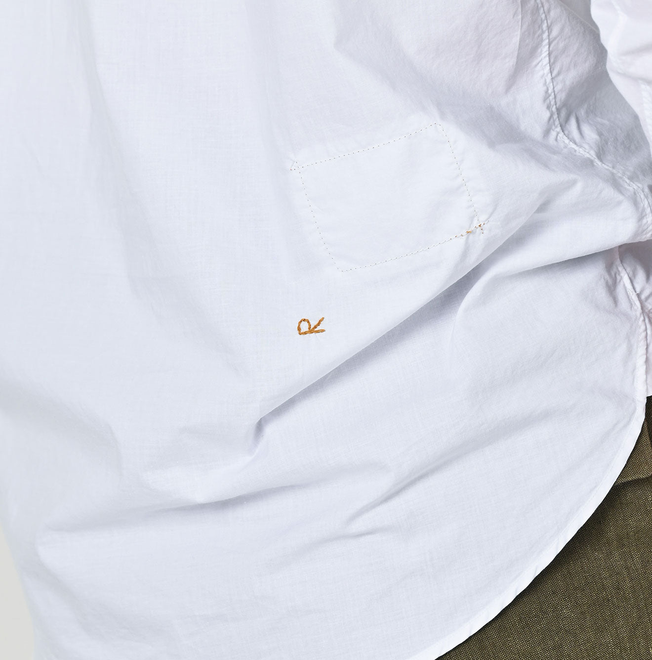 45R Batiste 908 Pintuck Stand Collar Shirt - Image 13