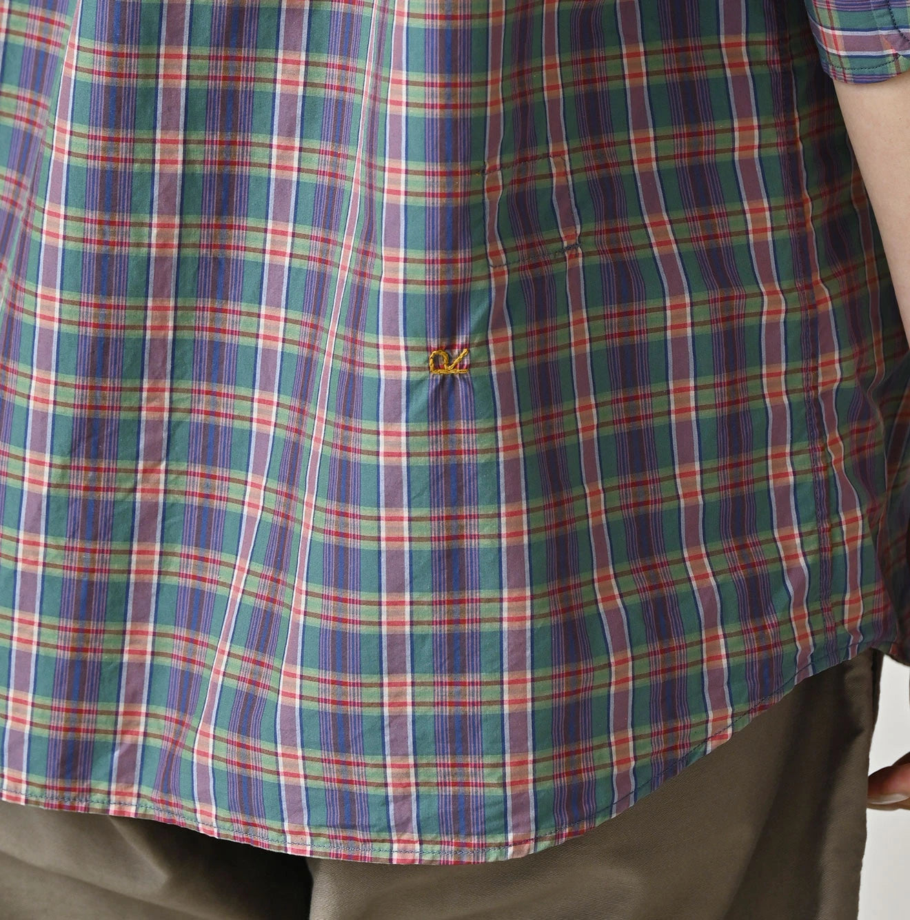 45R Broadcloth Madras Petite Collar Coupe Shirt - Image 12