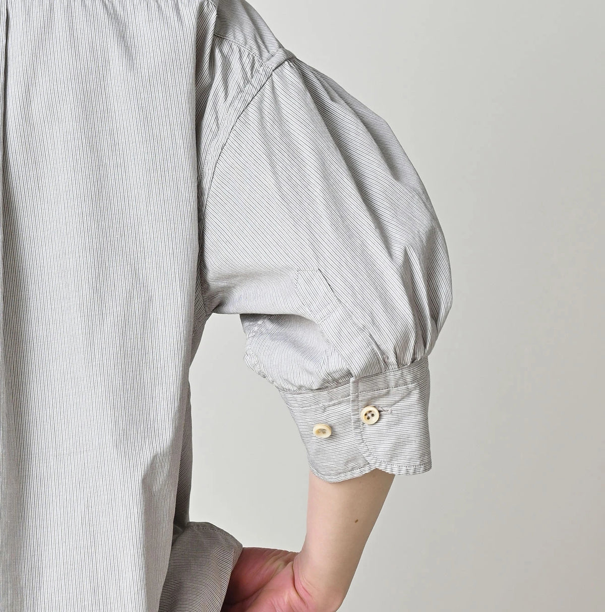 45R Broadcloth Petite Collar Coupe Shirt