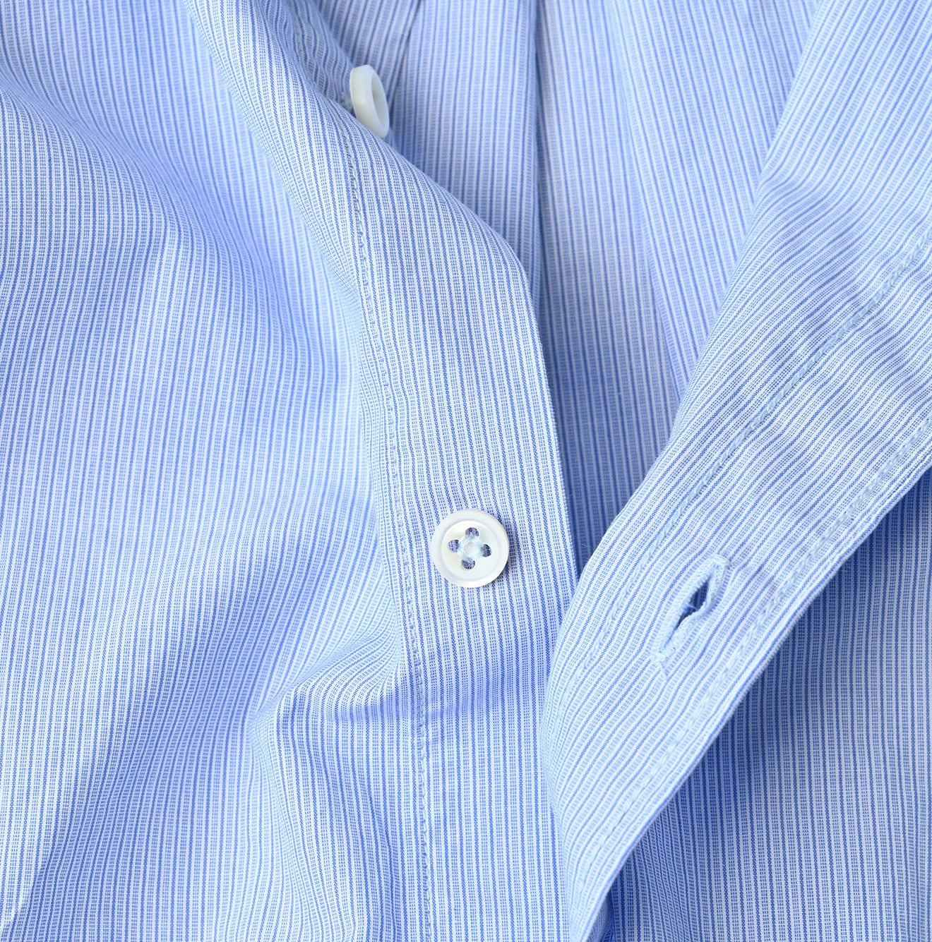 45R Broadcloth Petite Collar Coupe Shirt - Image 21