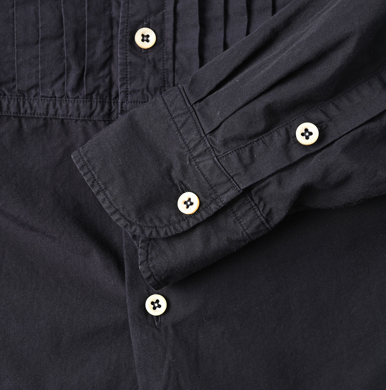 45R Damp Pintuck Petit Loafer Shirt