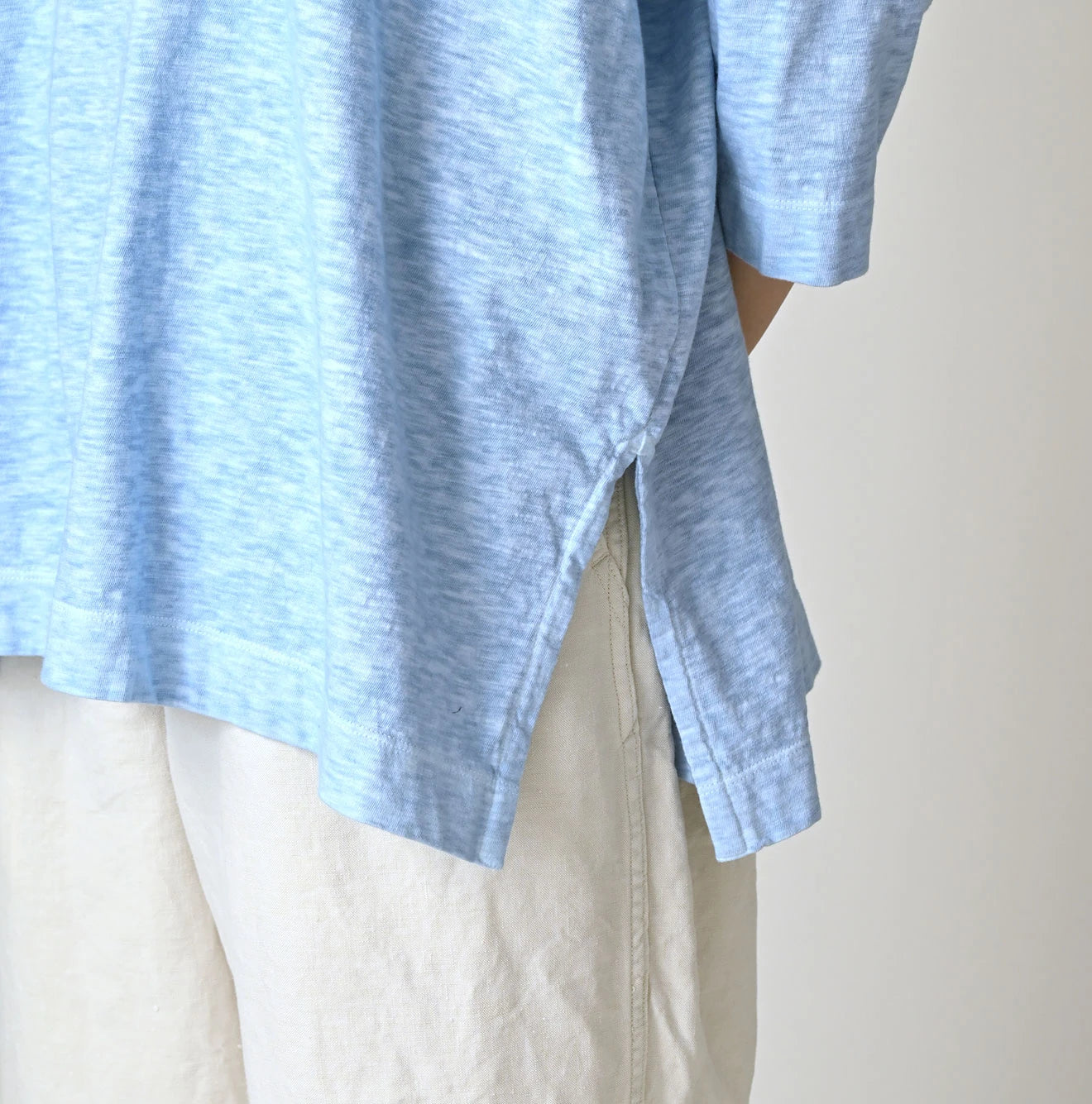 45R Big Slit T-shirt - Image 10