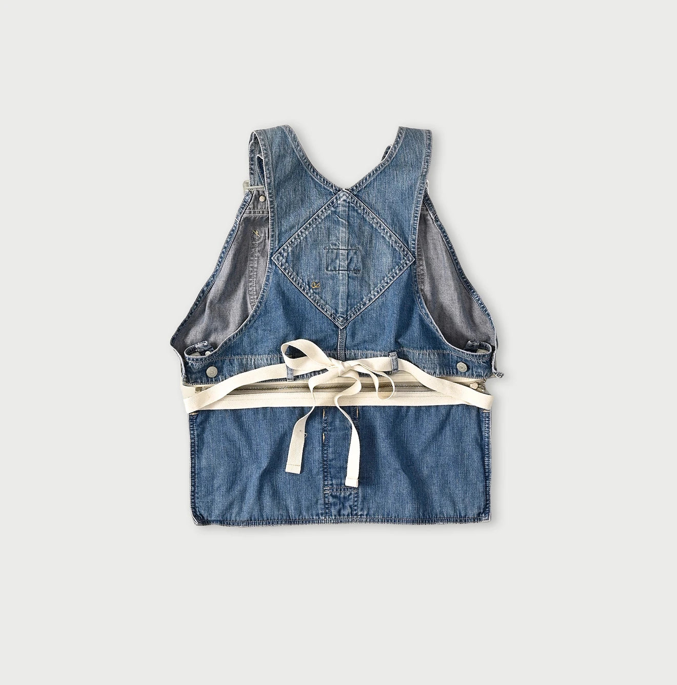 45R Komugi Denim Over Tablier Distressed - Image 2