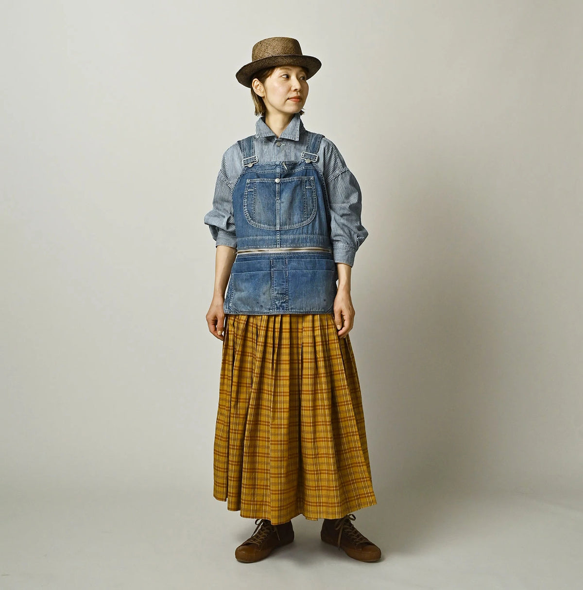45R Komugi Denim Over Tablier Distressed