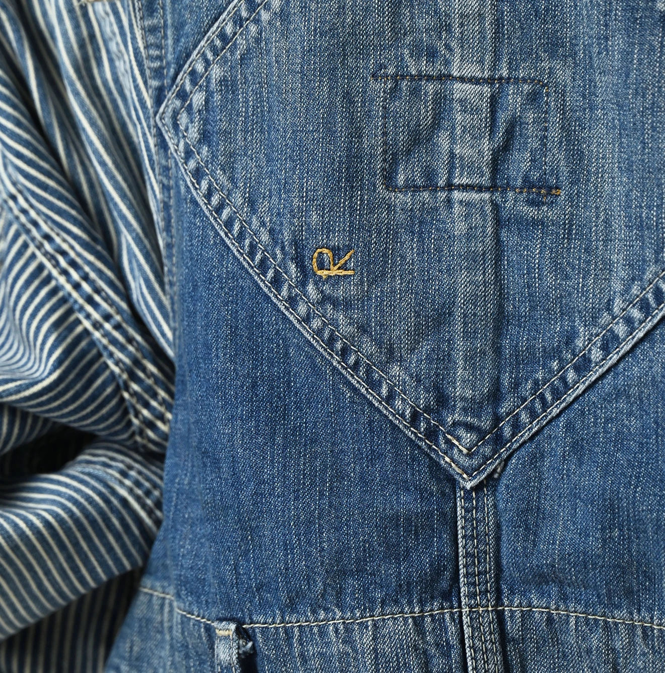 45R Komugi Denim Over Tablier Distressed - Image 17