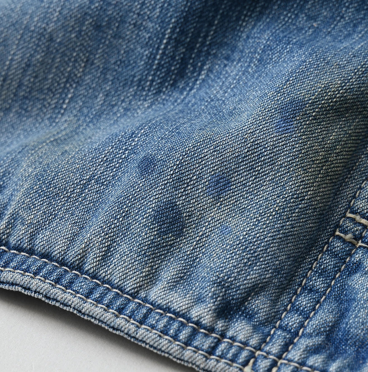 45R Komugi Denim Over Tablier Distressed