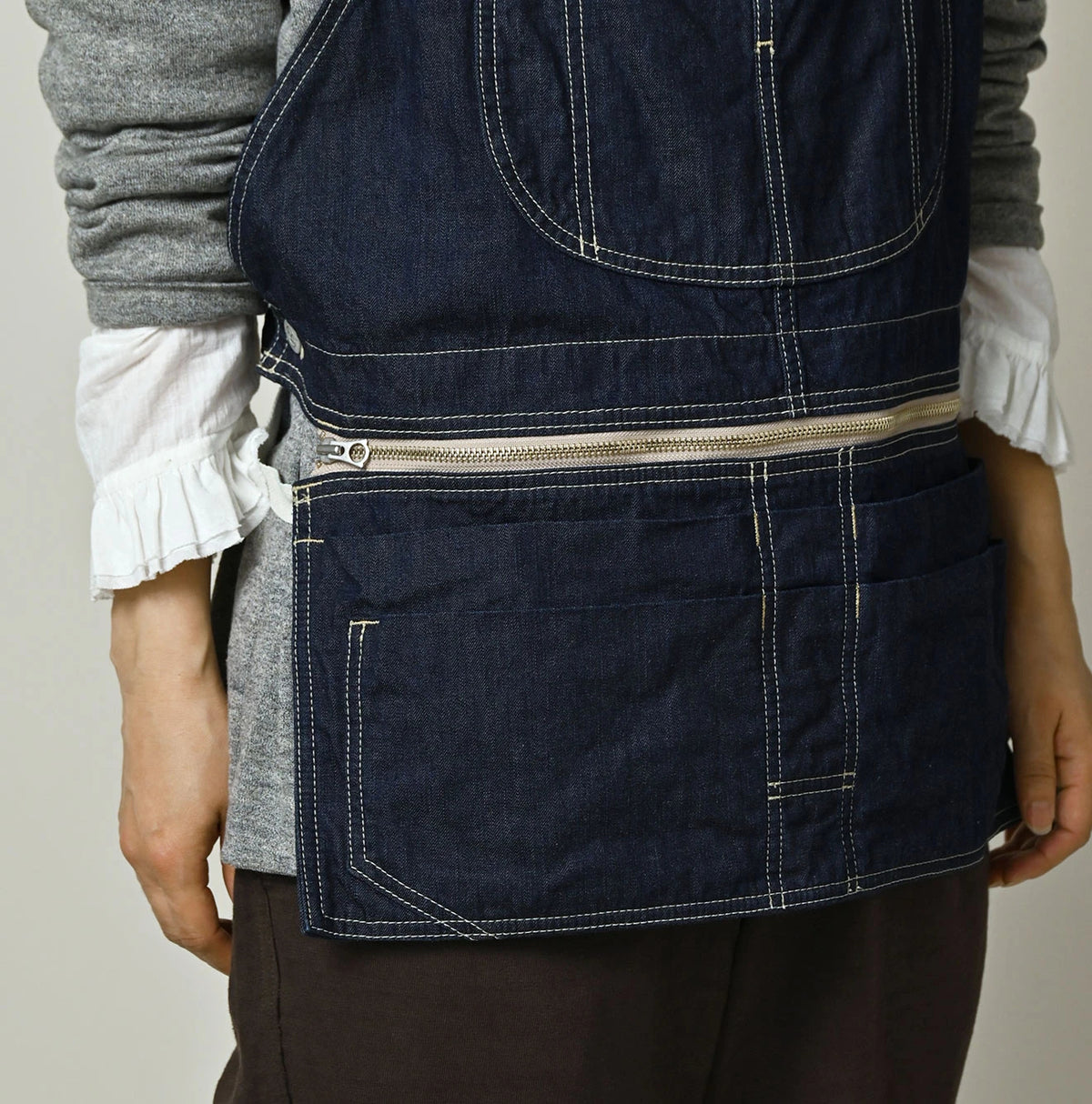 45R Komugi Denim Over Tablier Nou