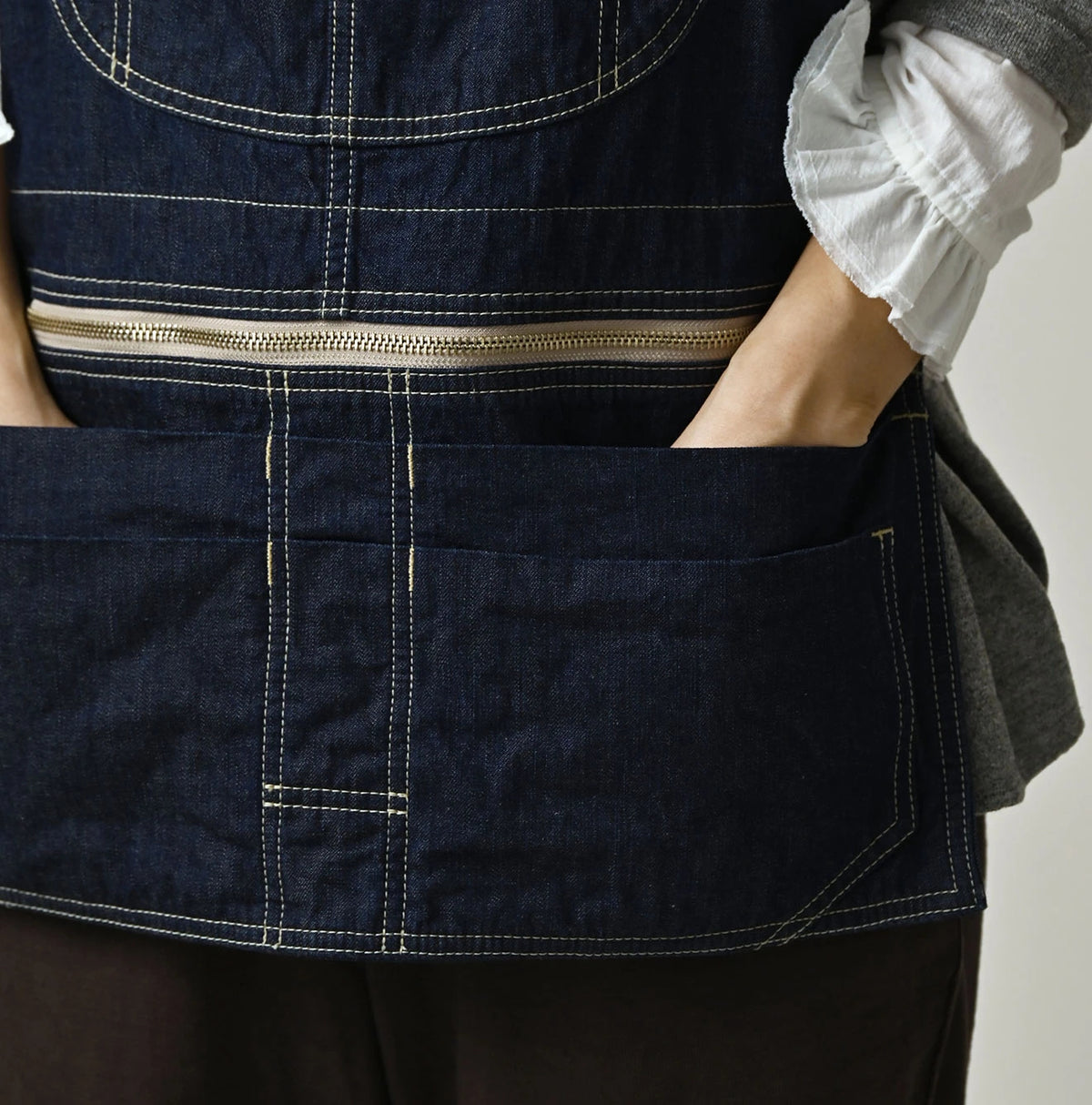 45R Komugi Denim Over Tablier Nou