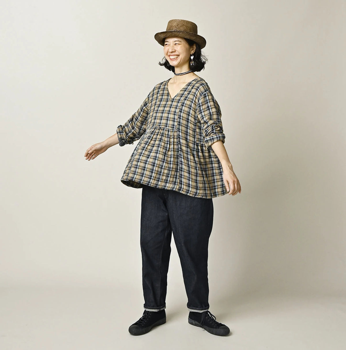45R Indigo Doublecloth V-Gathered Blouse