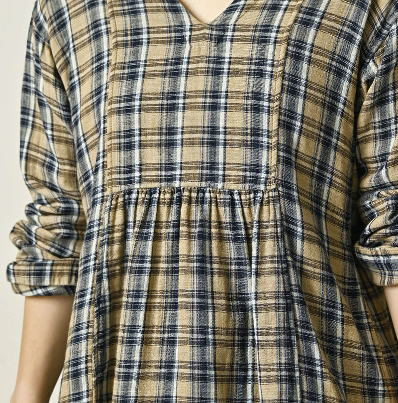 45R Indigo Doublecloth V-Gathered Blouse - Image 9