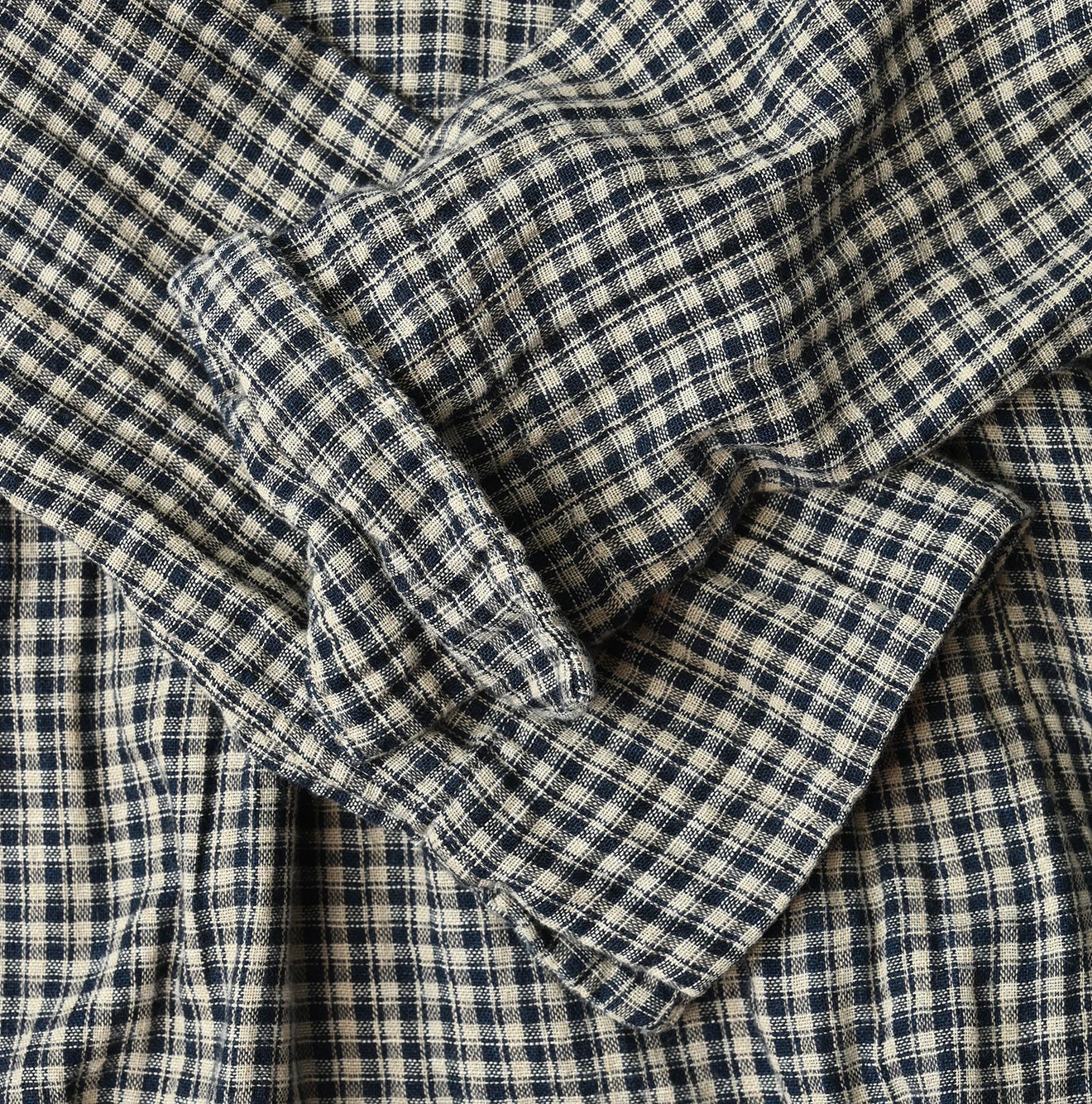 45R Indigo Doublecloth V-Gathered Blouse - Image 16