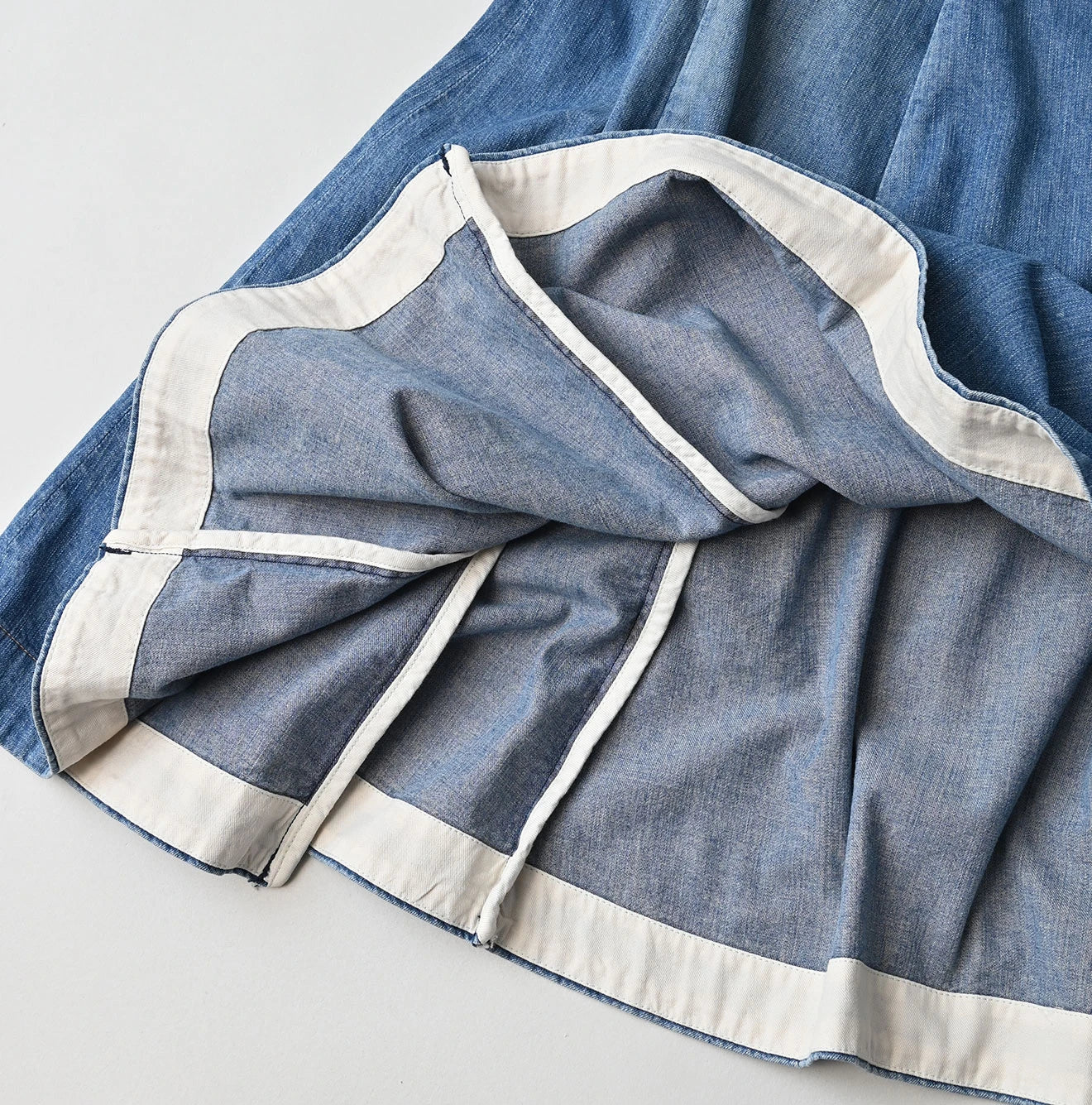 45R Komugi Denim Soufflé Skirt Distressed - Image 15