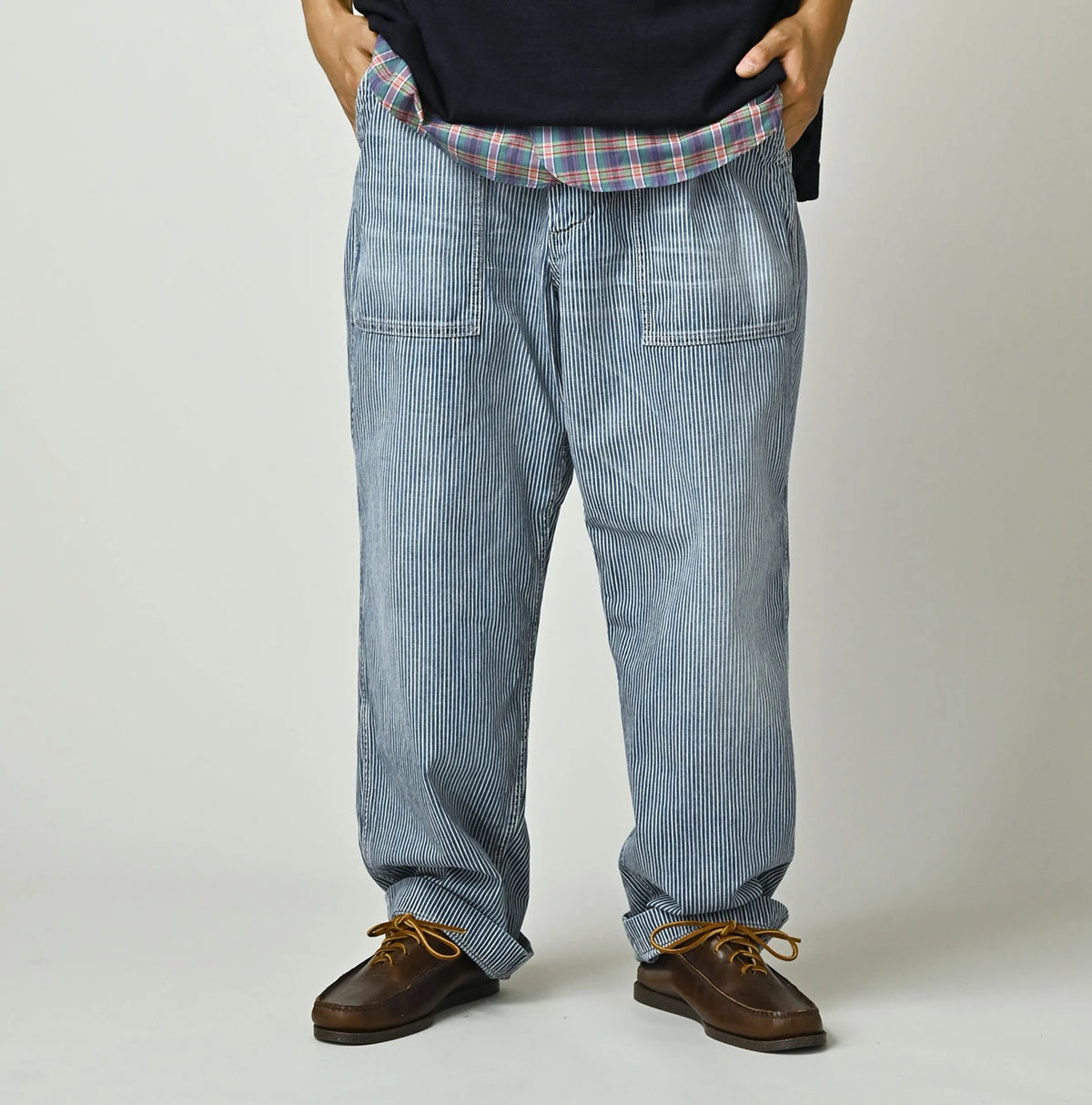 45R Mugi Denim 908 Baker Pants Distressed