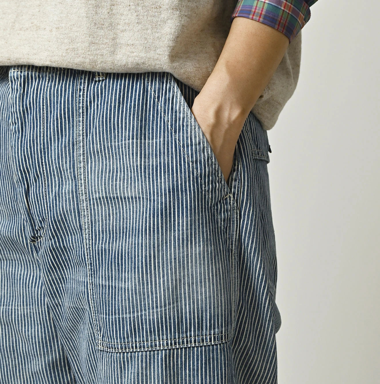 45R Mugi Denim 908 Baker Pants Distressed - Image 11